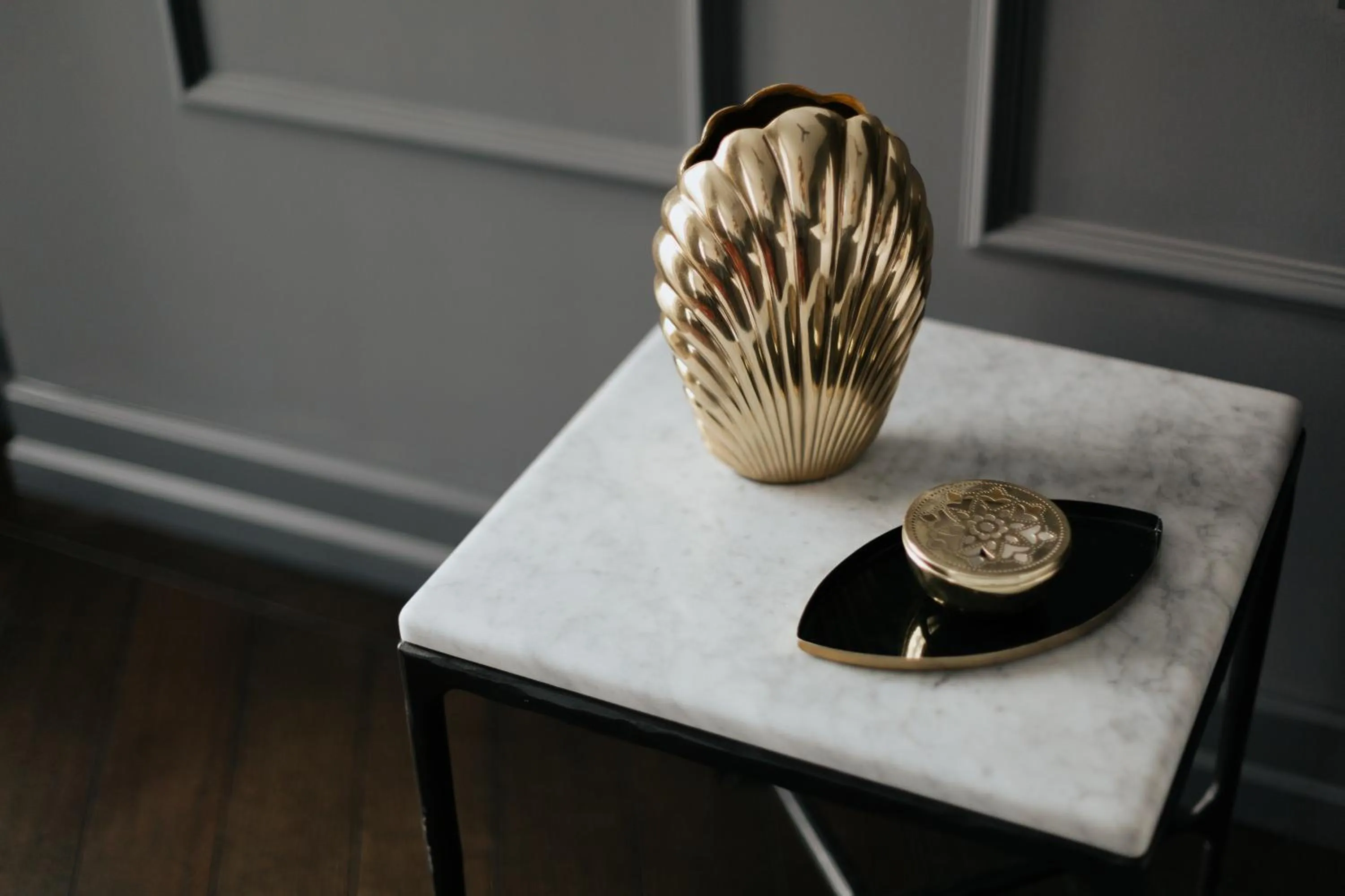 Decorative detail in TG Hotel Apartments Budapest