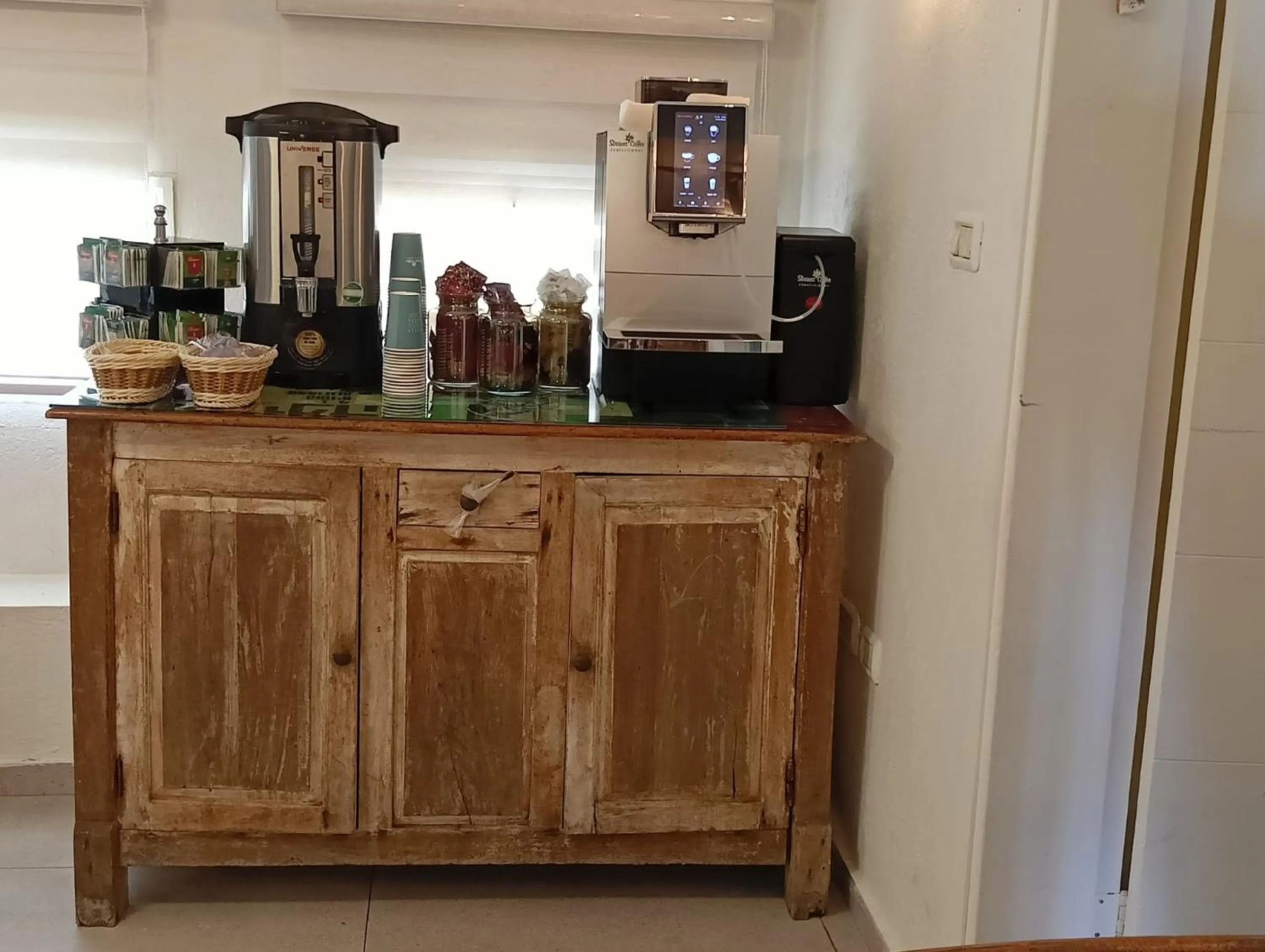 Coffee/tea facilities in Satori Hotel