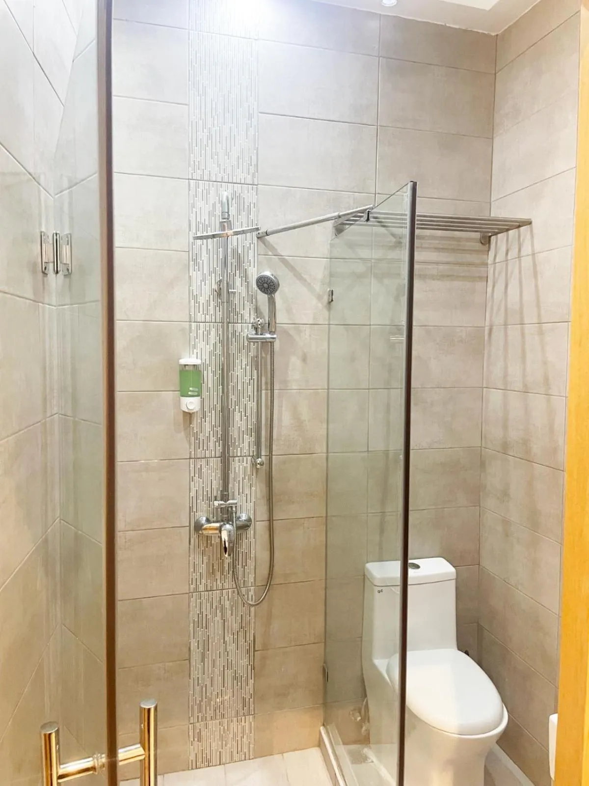 Shower in City Caribbean Hotel Boutique