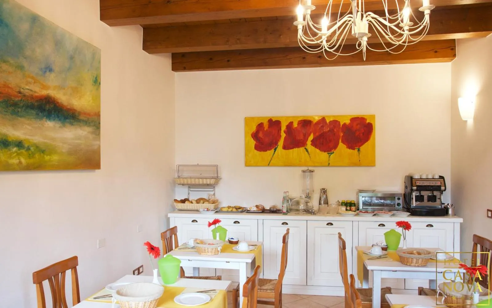 Restaurant/places to eat in Hotel Casanova