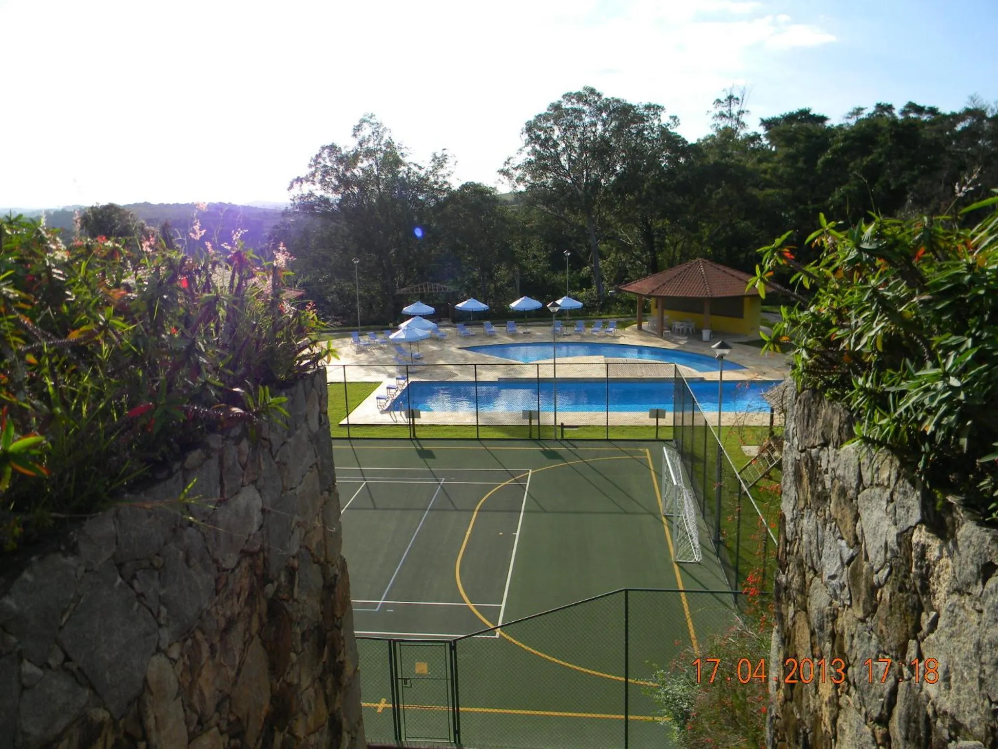 Tennis court in Refugio do Saci Hotel
