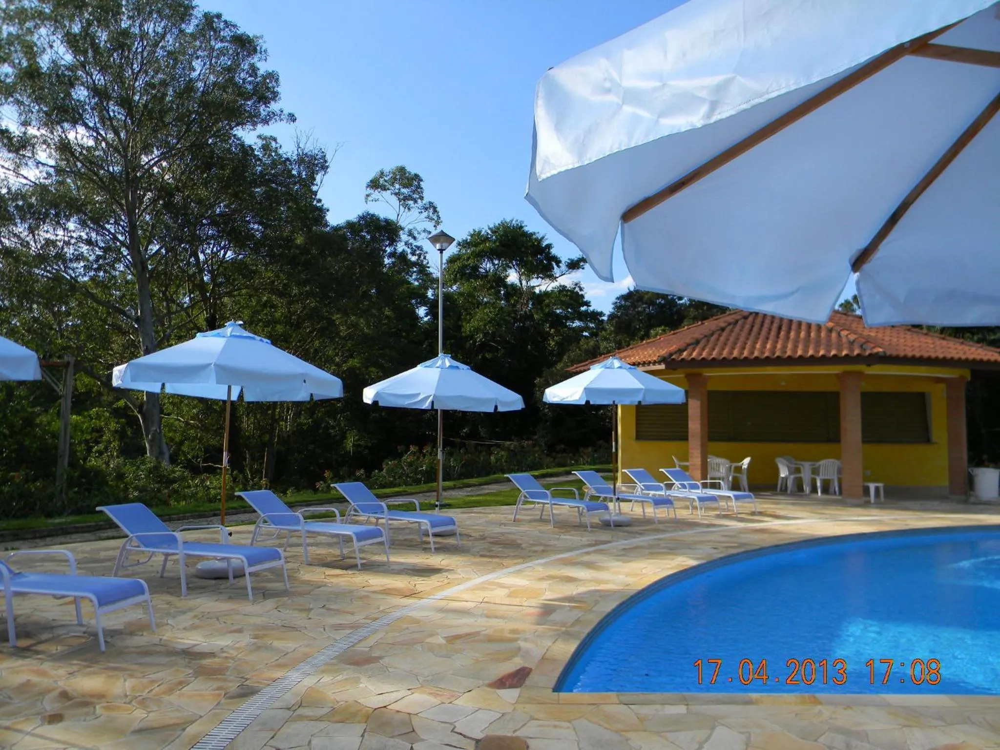 Swimming pool in Refugio do Saci Hotel