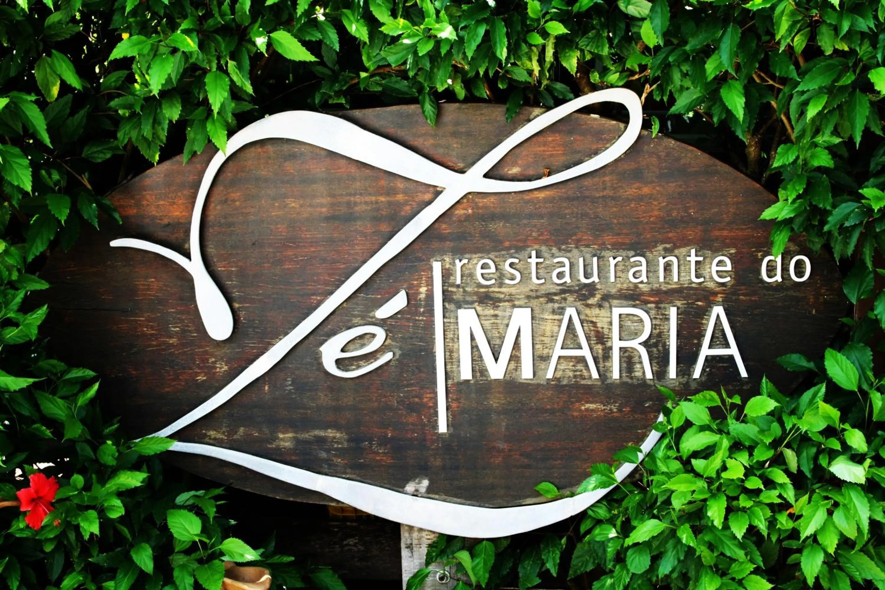 Restaurant/places to eat in Pousada Zé Maria