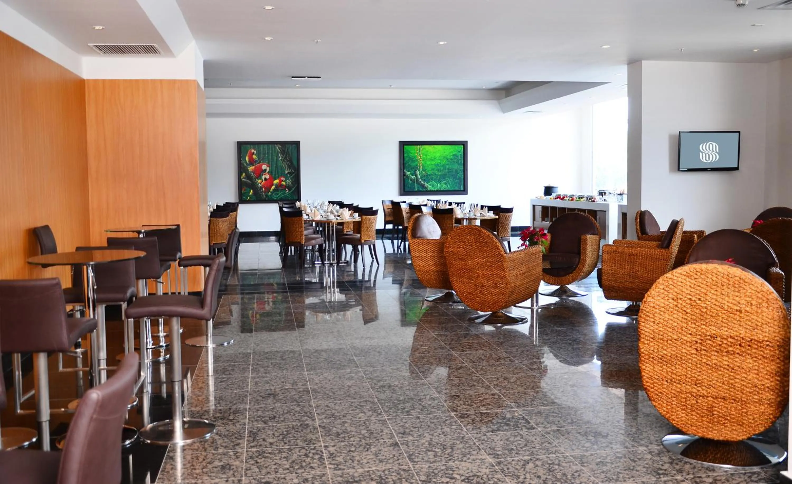Restaurant/places to eat in GHL Hotel Grand Villavicencio