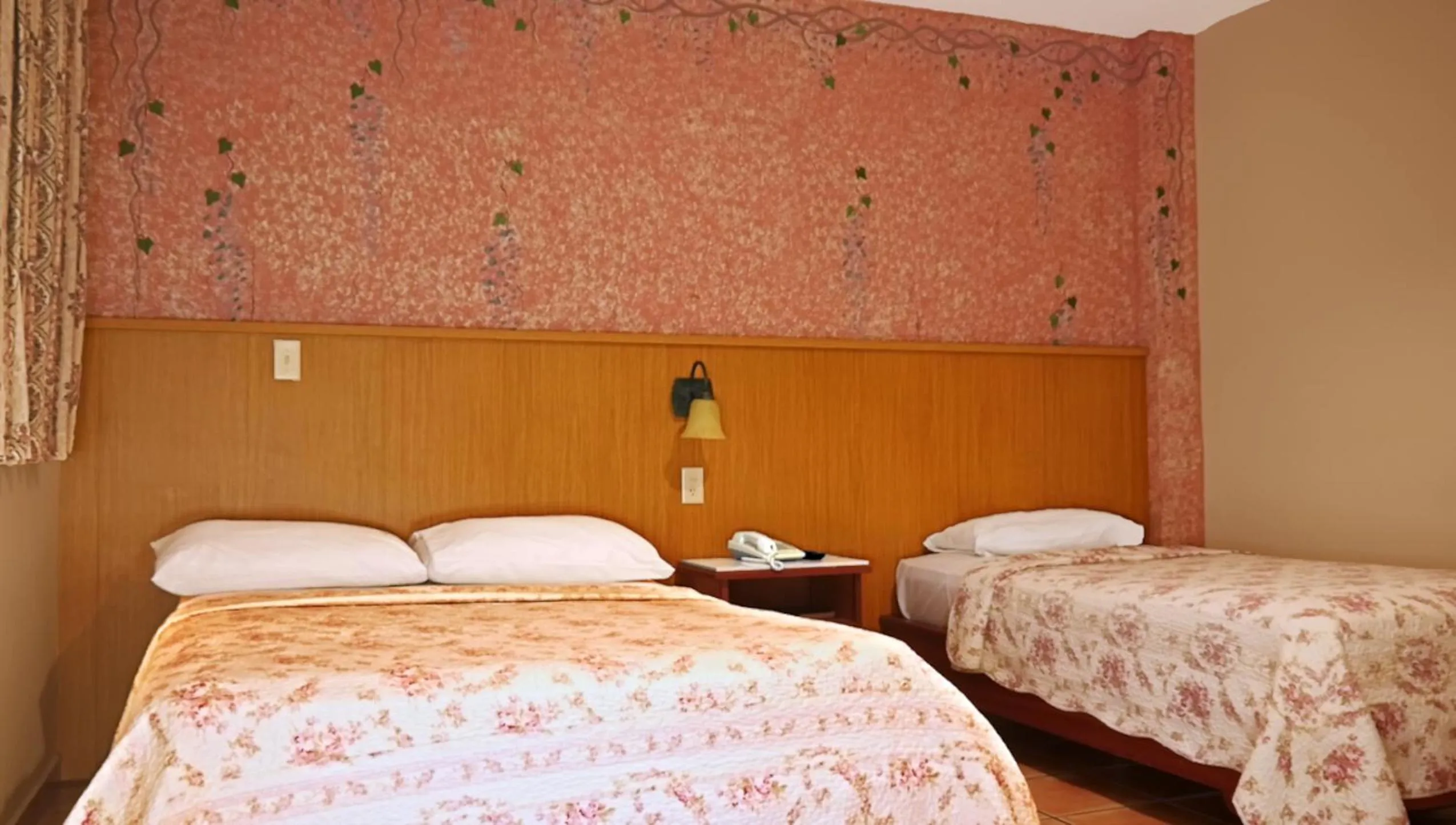 Bed in Hotel Castilla