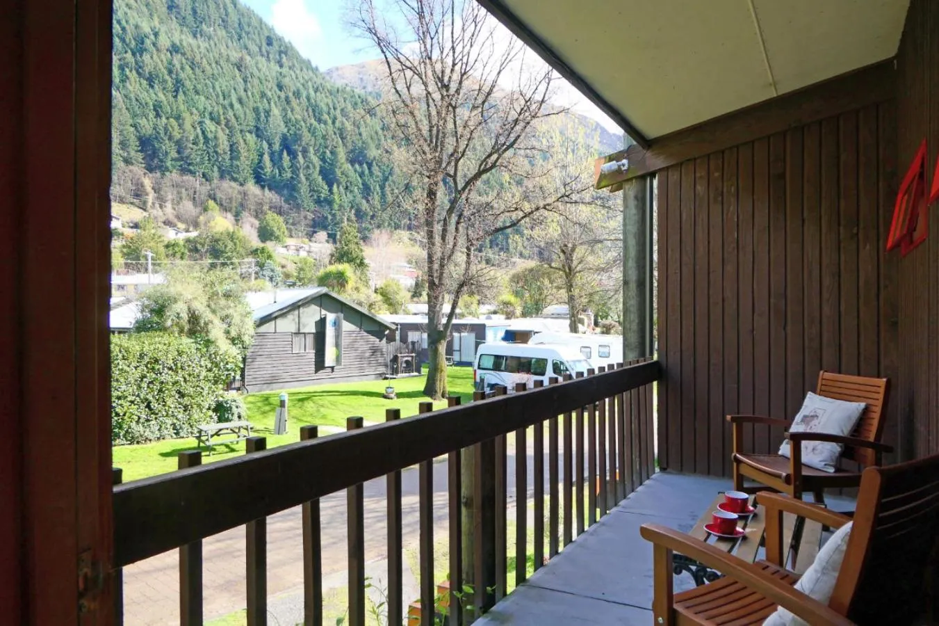 Balcony/Terrace in Queenstown Holiday Park Creeksyde