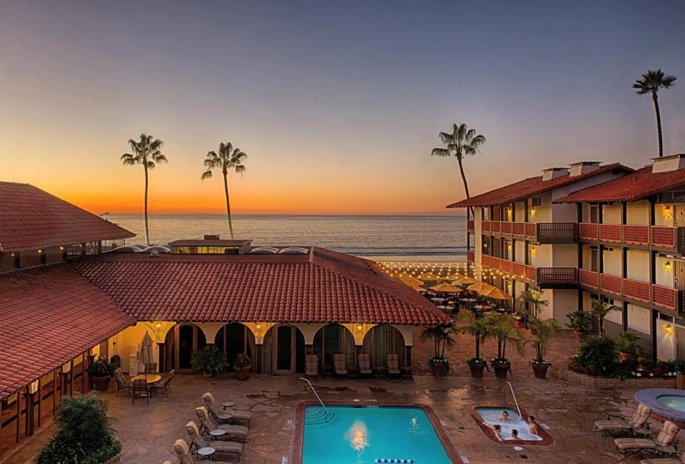 Property building in La Jolla Shores Hotel