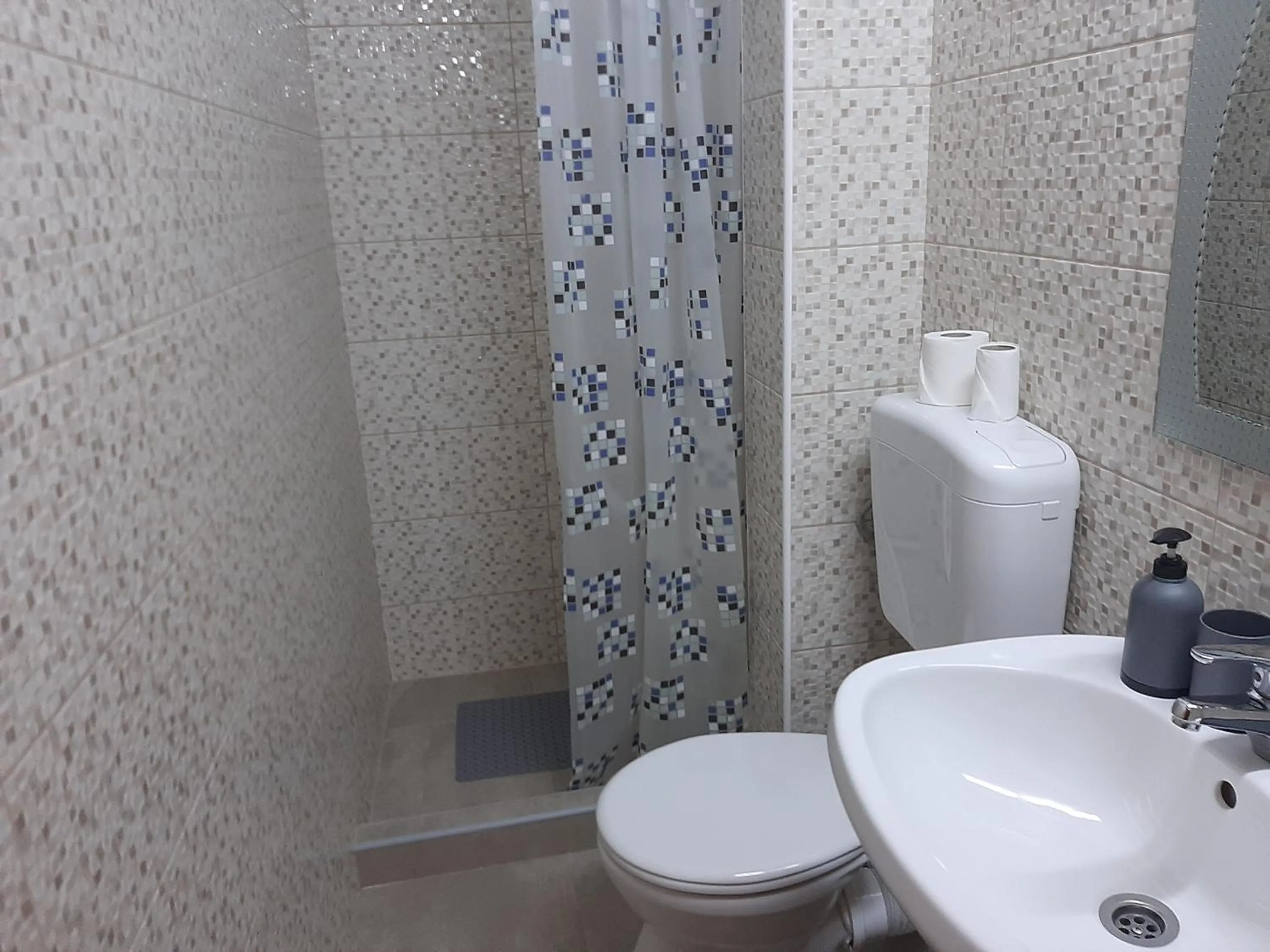 Shower in Vila Fortuna Auri