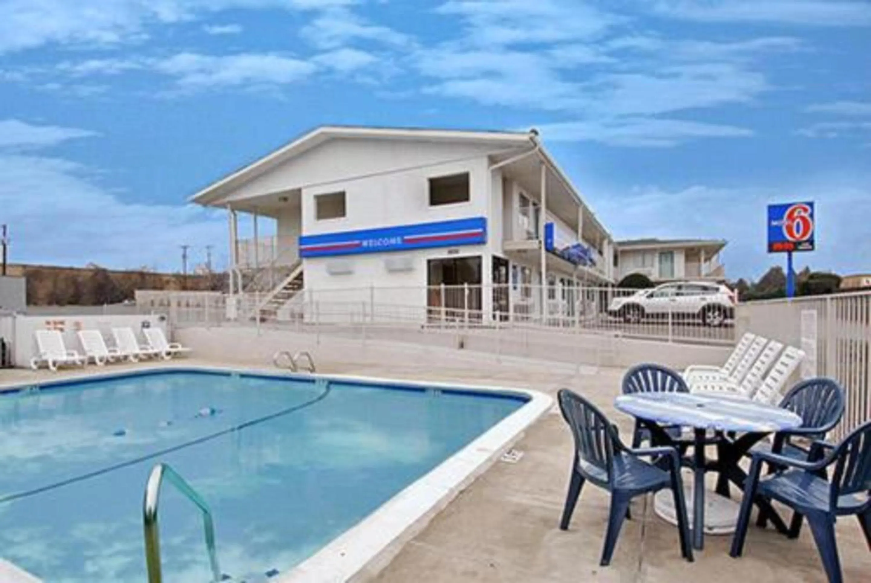 Swimming pool in Motel 6-McKinney, TX - North