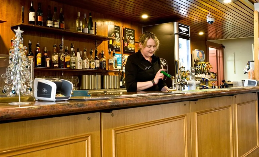 Lounge or bar in Heemskirk Motor Hotel