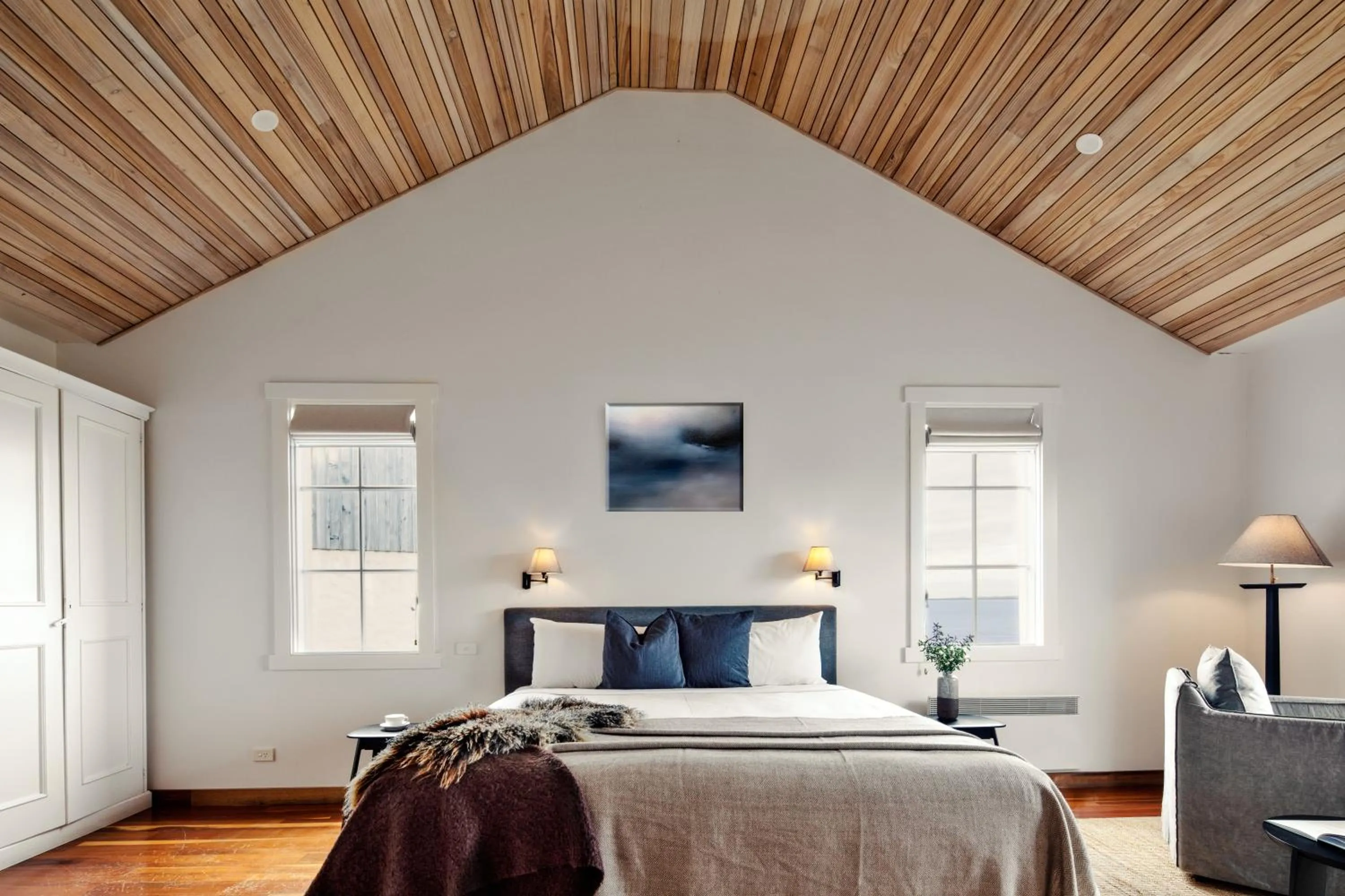 Bed in Piermont Retreat