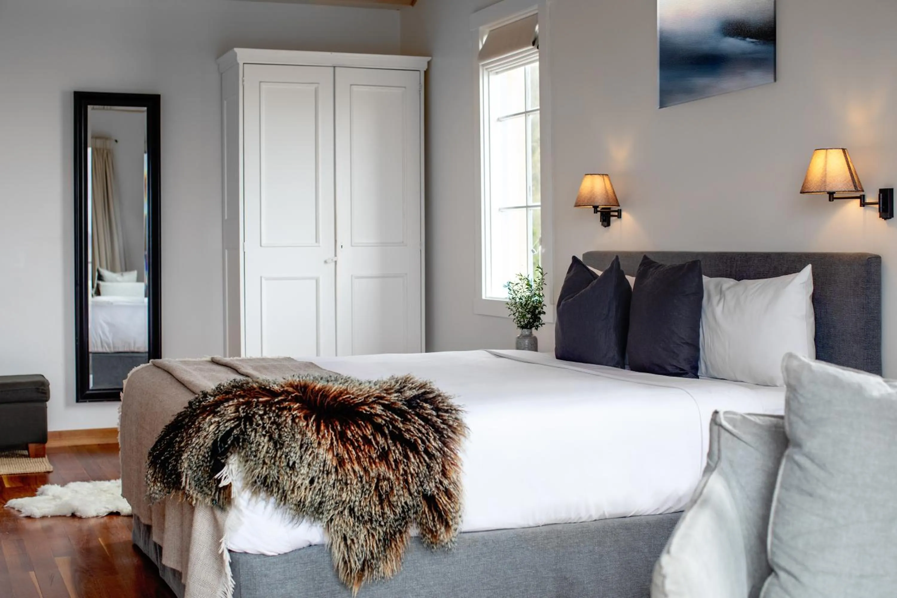 Bed in Piermont Retreat