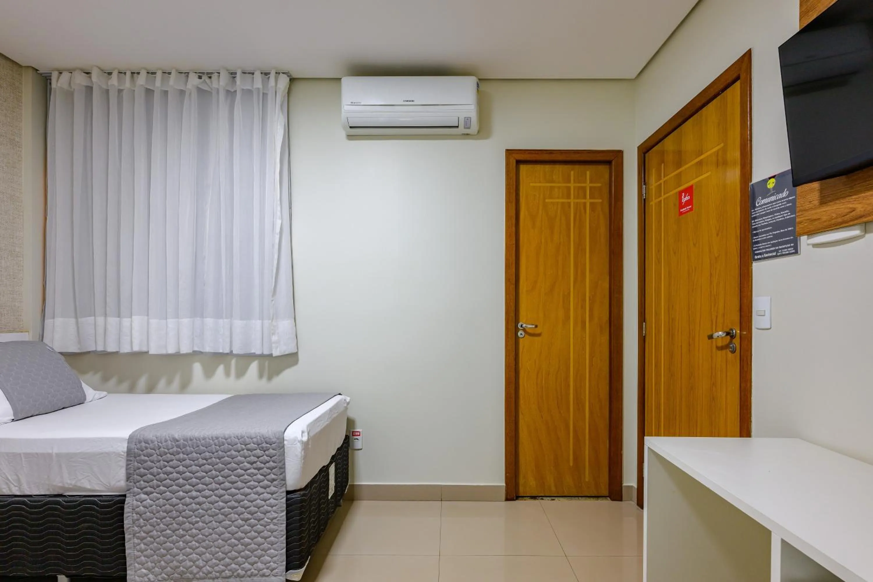Bedroom, Bed in OYO Tropical Confort Hotel, Brasilia