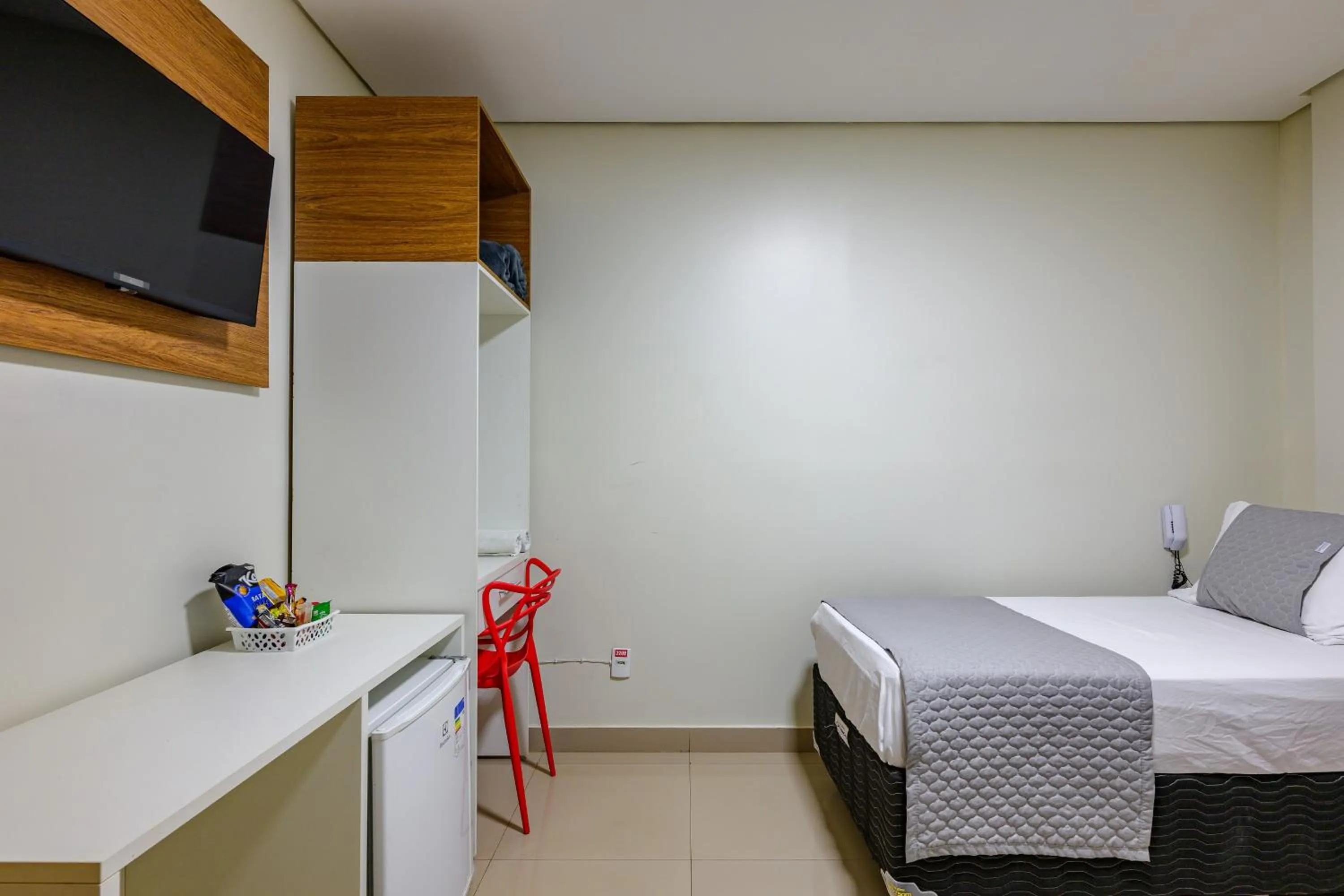 Bedroom, Bed in OYO Tropical Confort Hotel, Brasilia