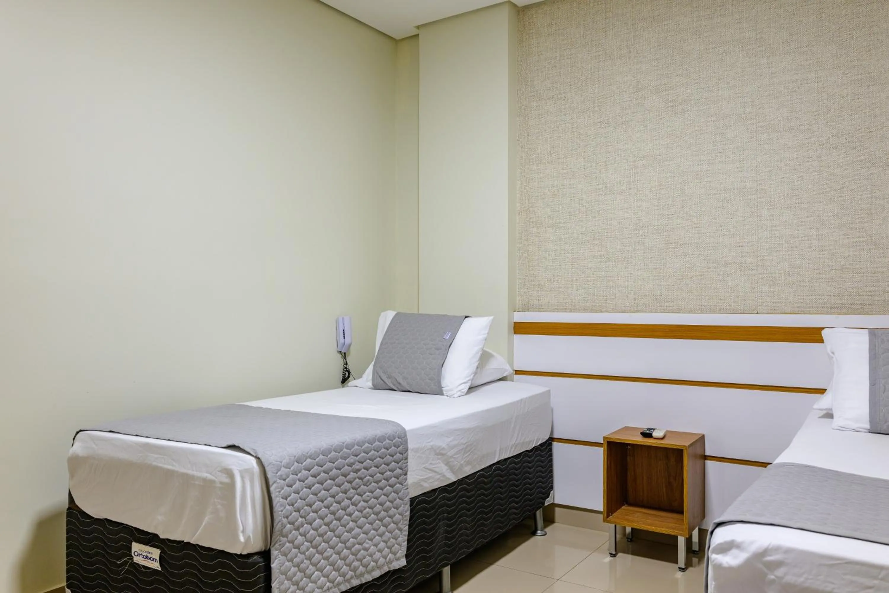 Bedroom, Bed in OYO Tropical Confort Hotel, Brasilia