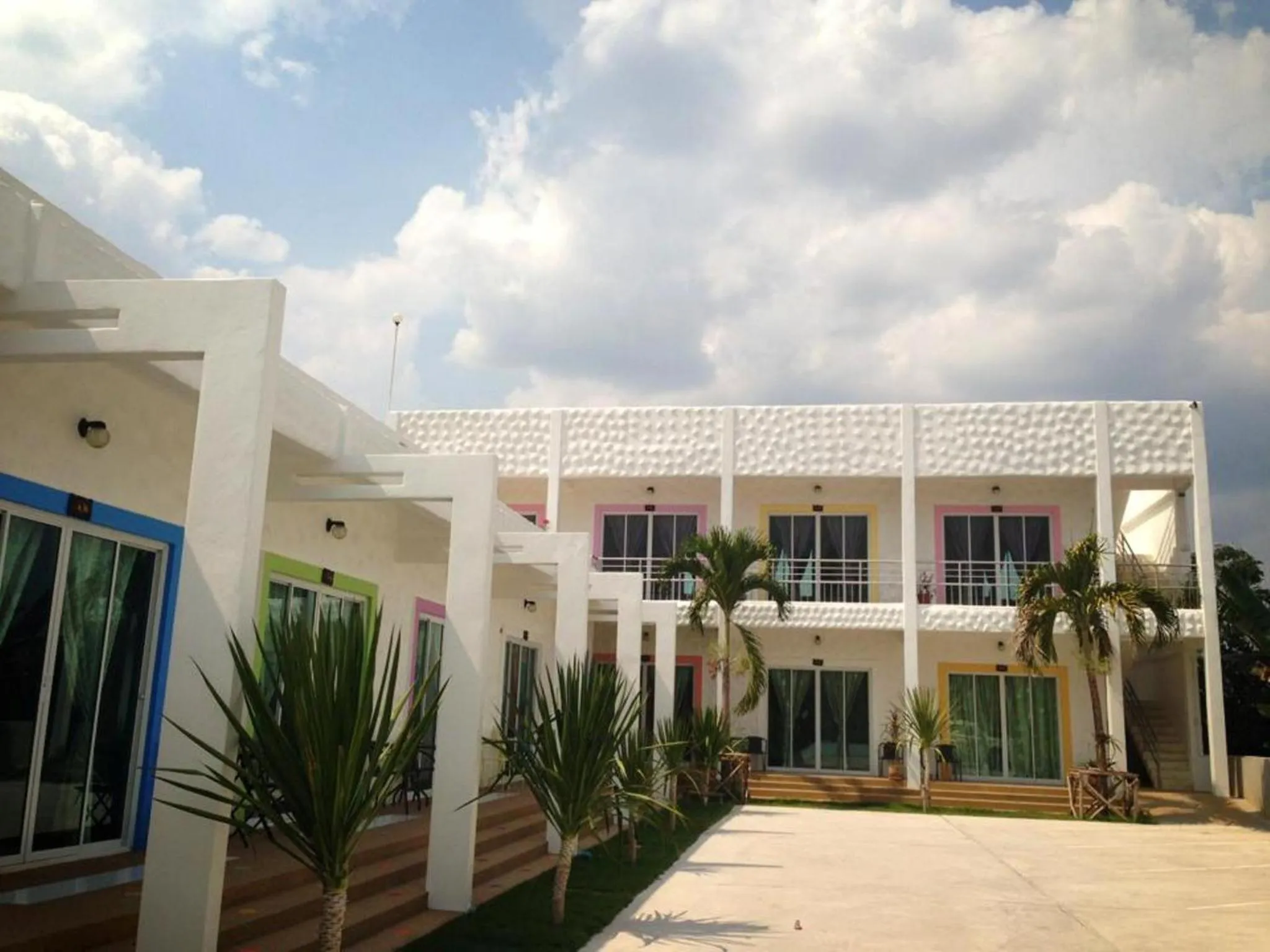 BaanChomJan @ Suanphung