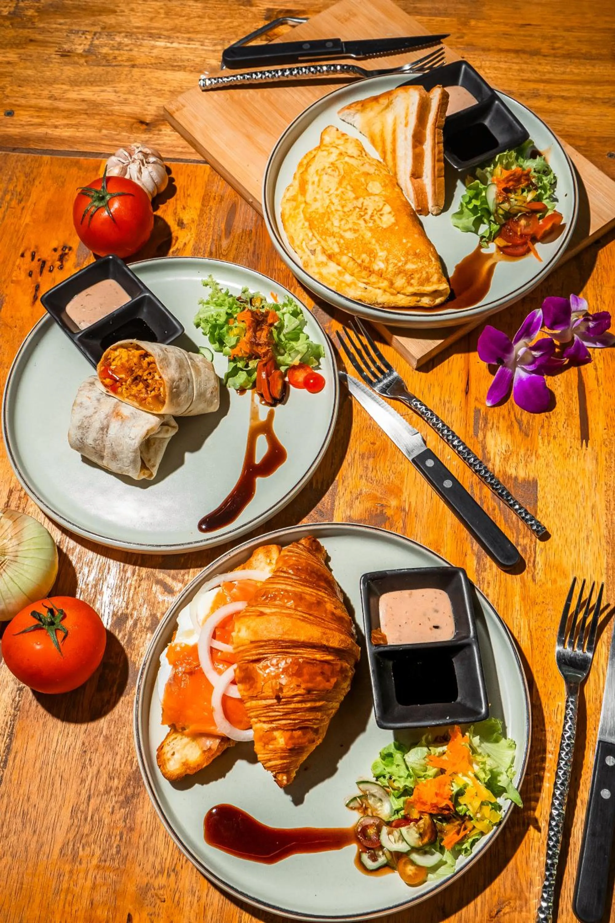 Restaurant/places to eat in UNOTEL Karon Beach