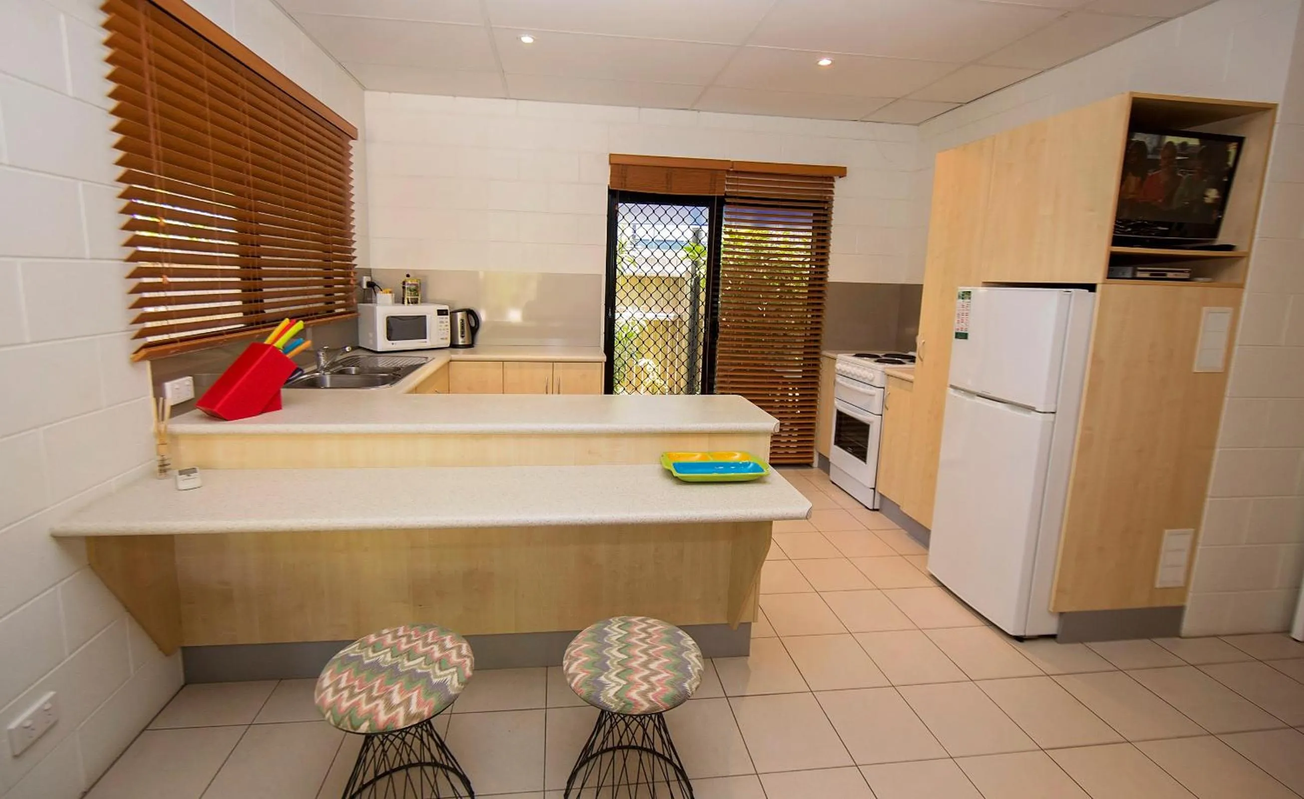 Kitchen or kitchenette in Apollo Jewel Beachfront Apartments