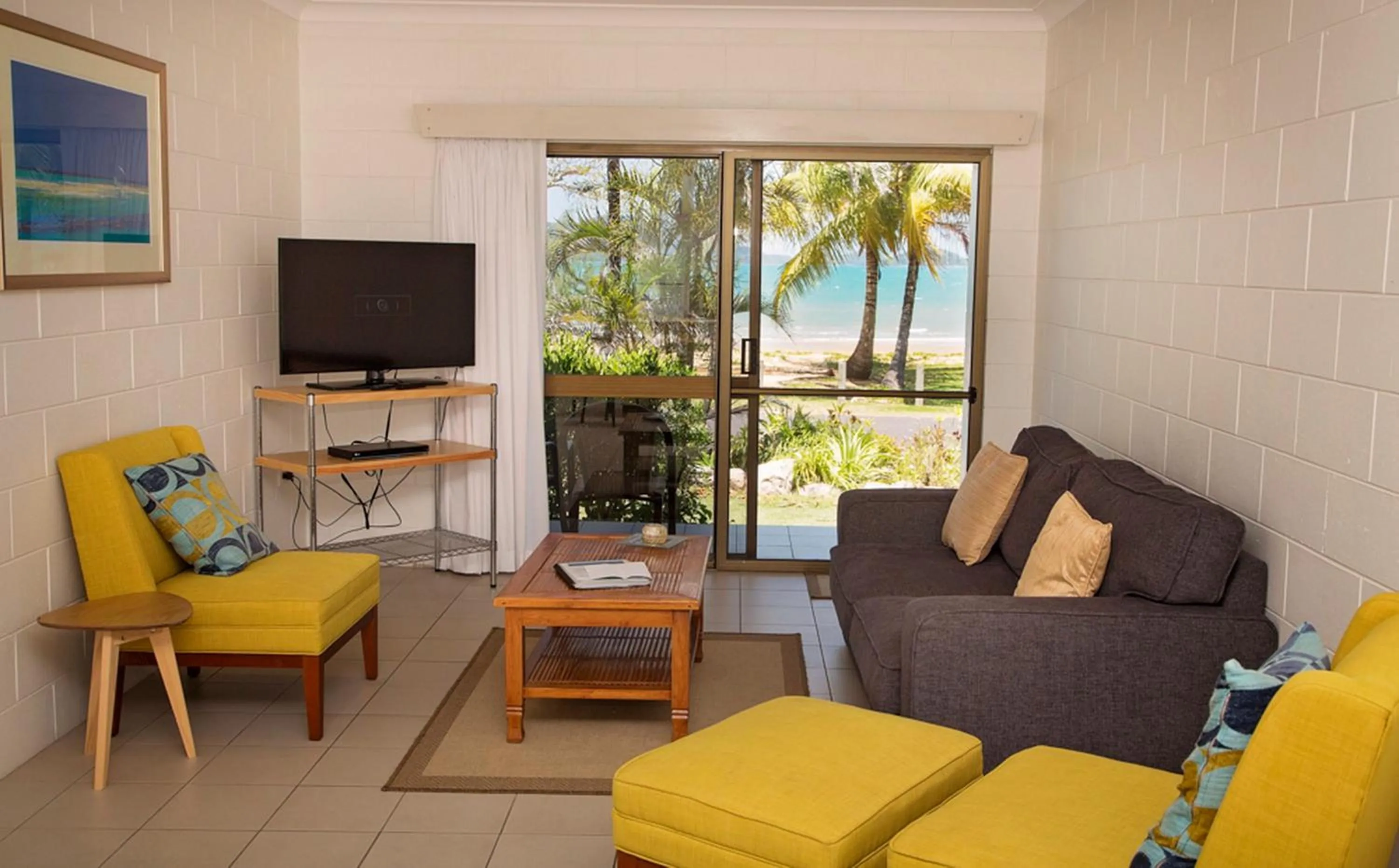 Living room in Apollo Jewel Beachfront Apartments