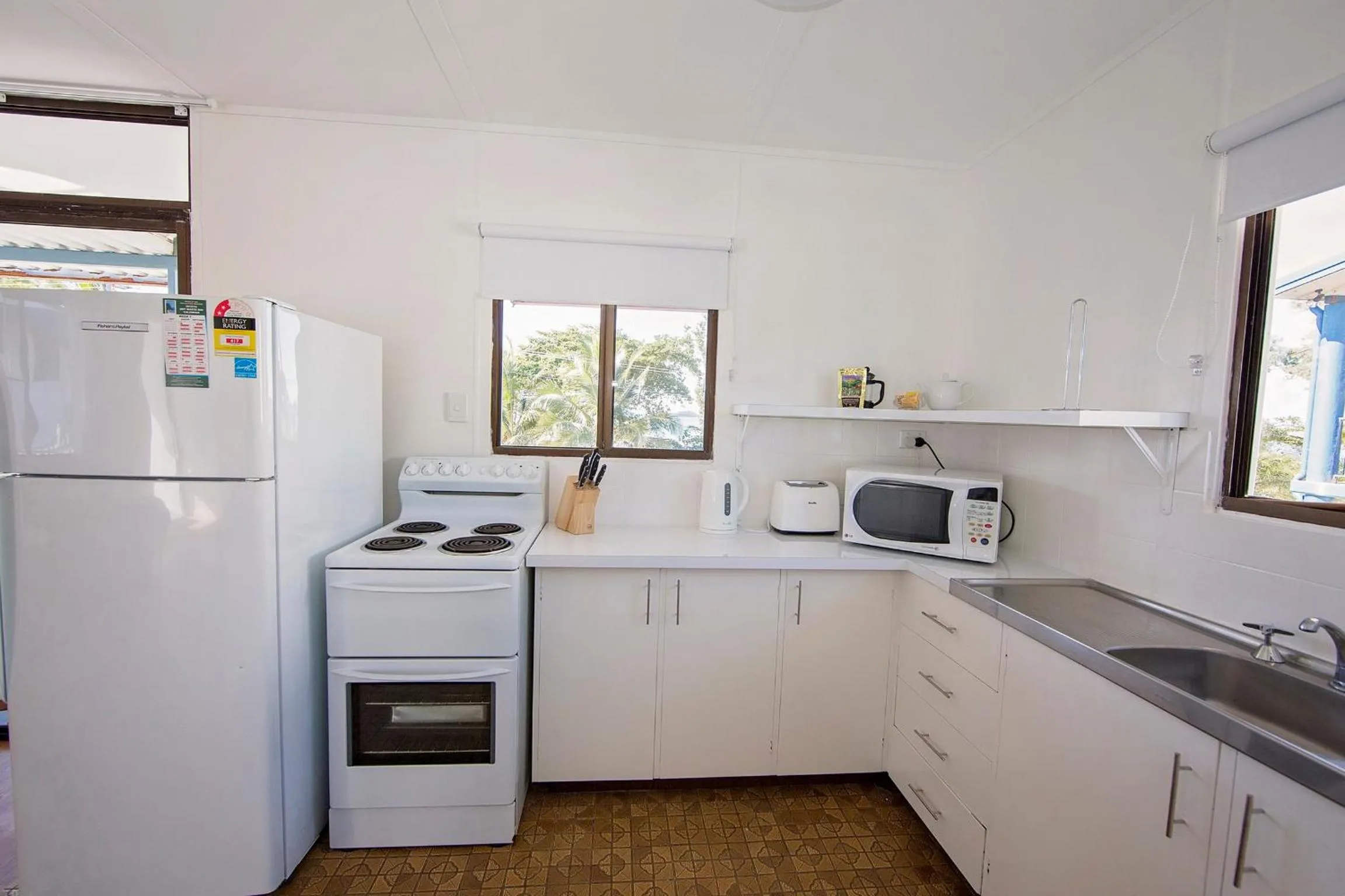 Kitchen or kitchenette in Apollo Jewel Beachfront Apartments