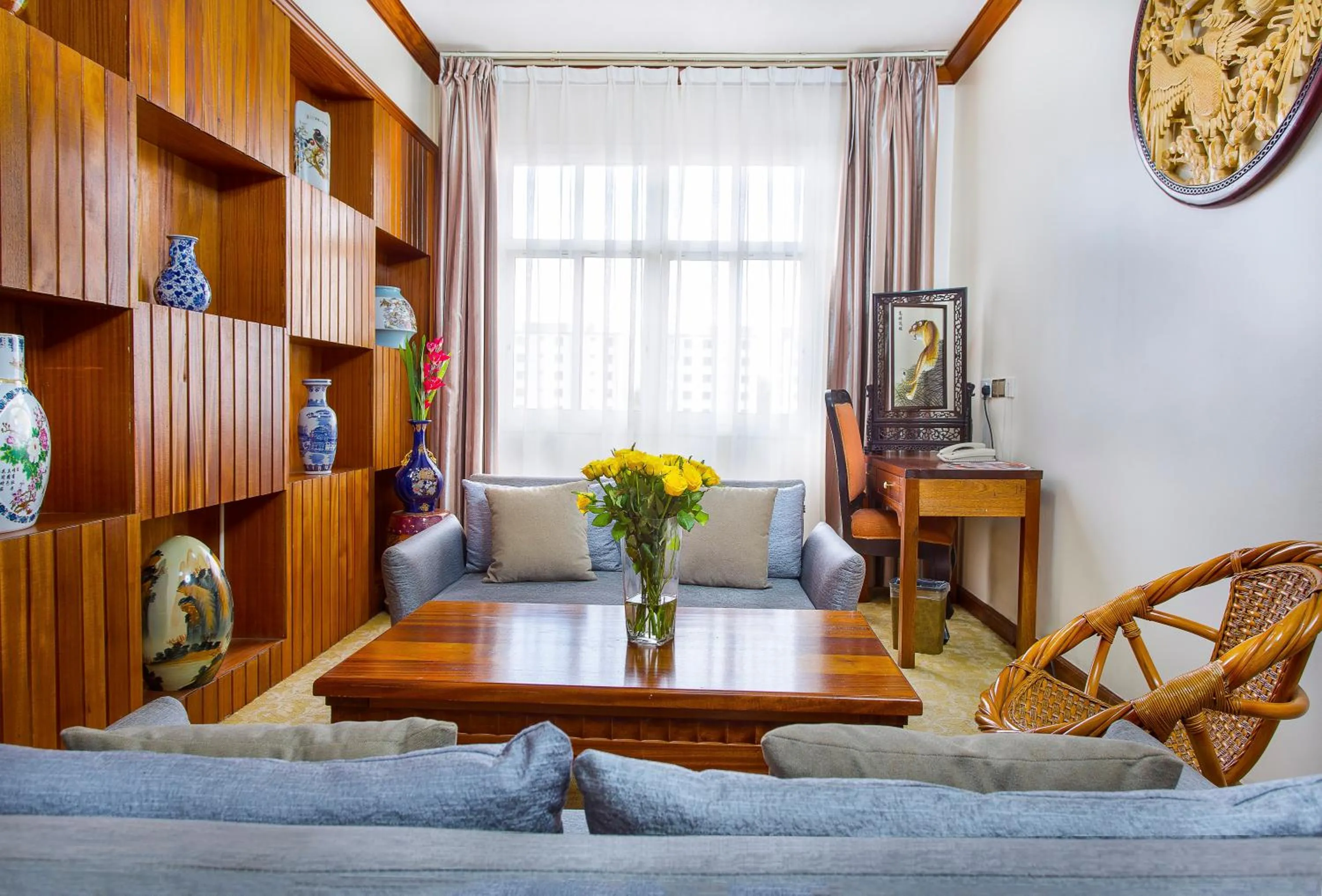 Seating area in Eastland Hotel