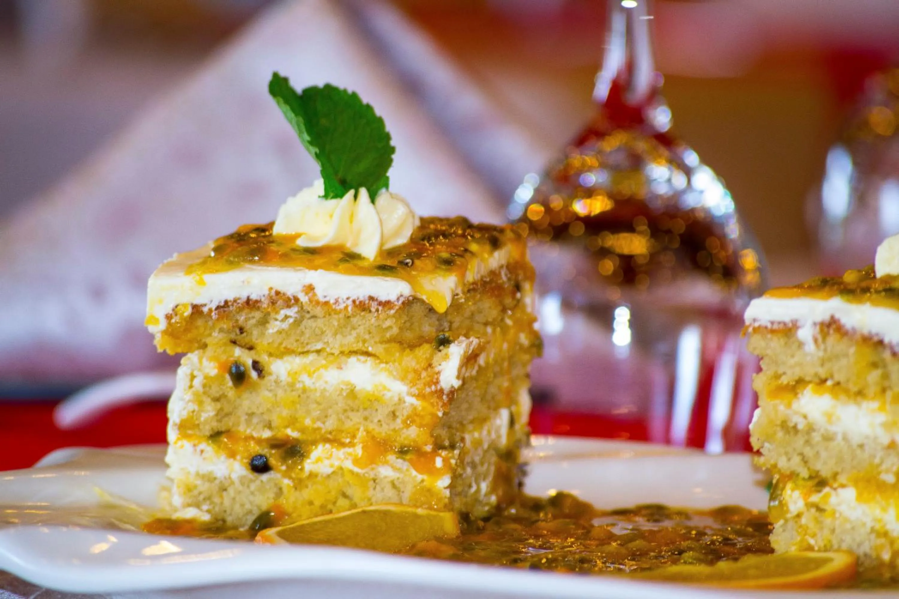 Food and drinks in Eastland Hotel