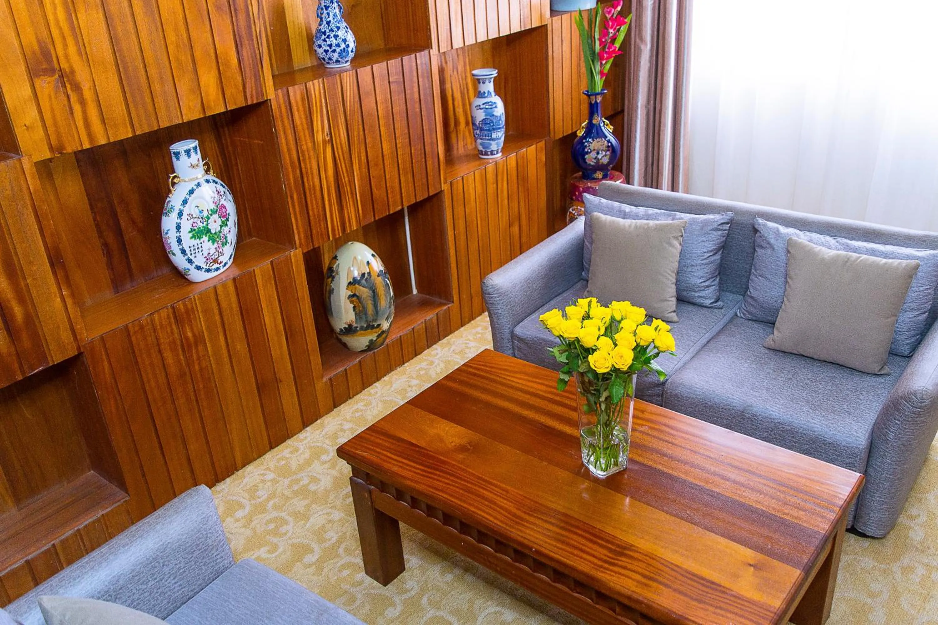 Living room in Eastland Hotel