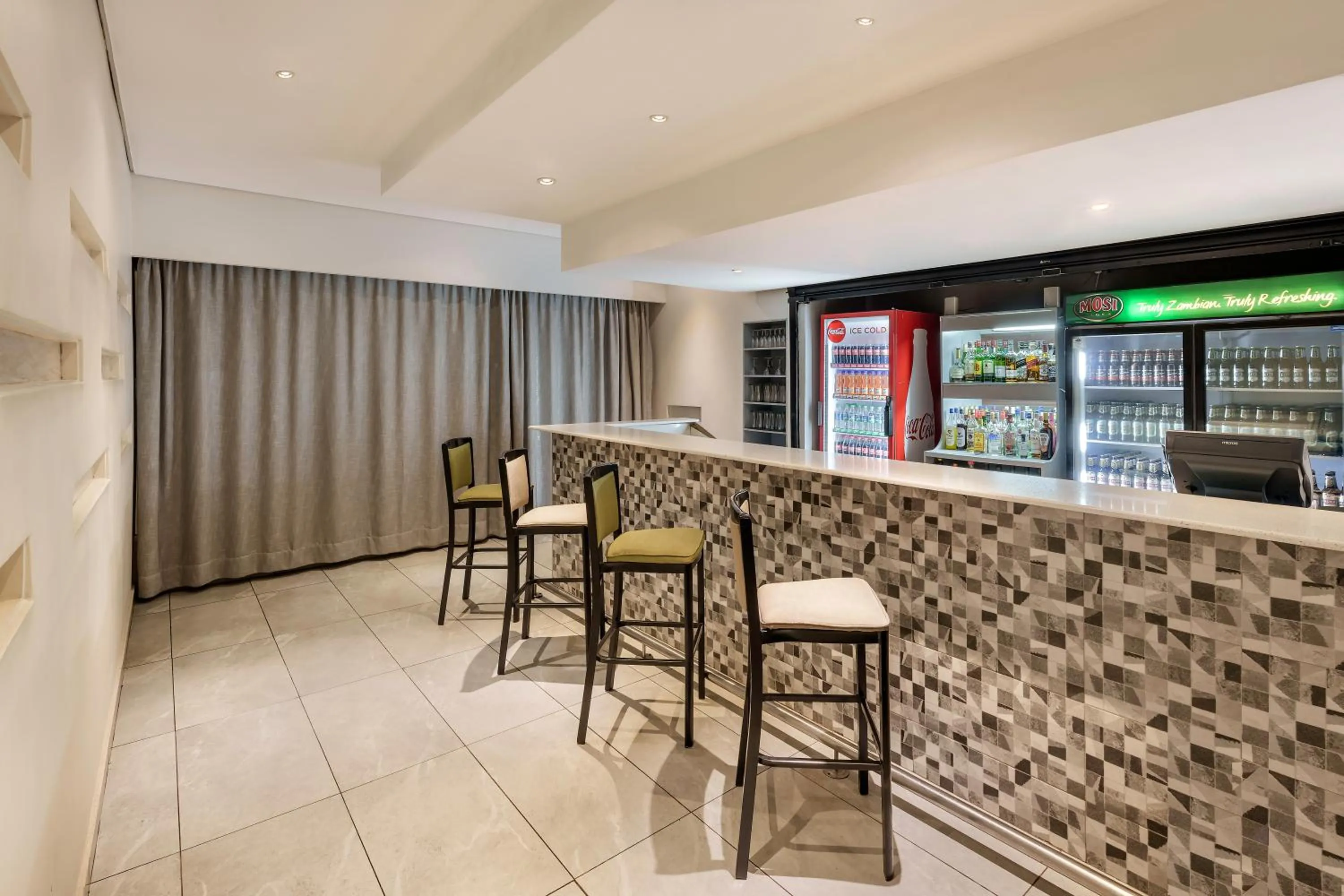 Lounge or bar in Protea Hotel by Marriott Lusaka Cairo Road