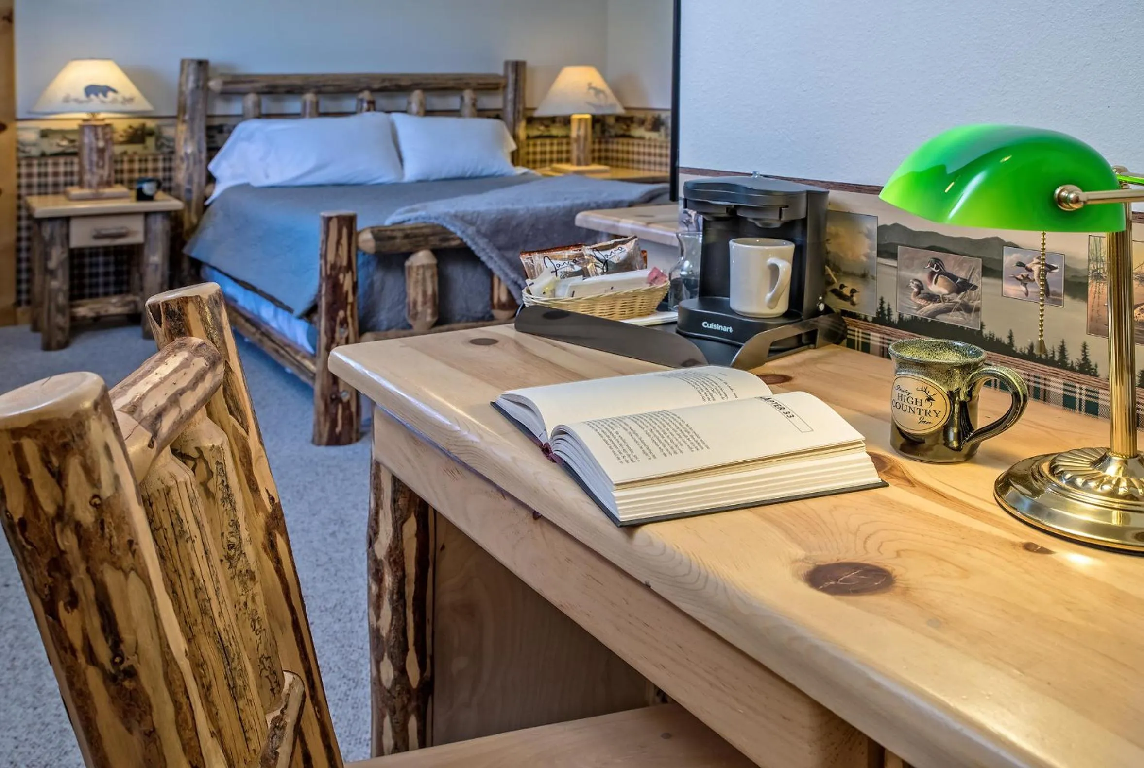 Bed in Stanley High Country Inn