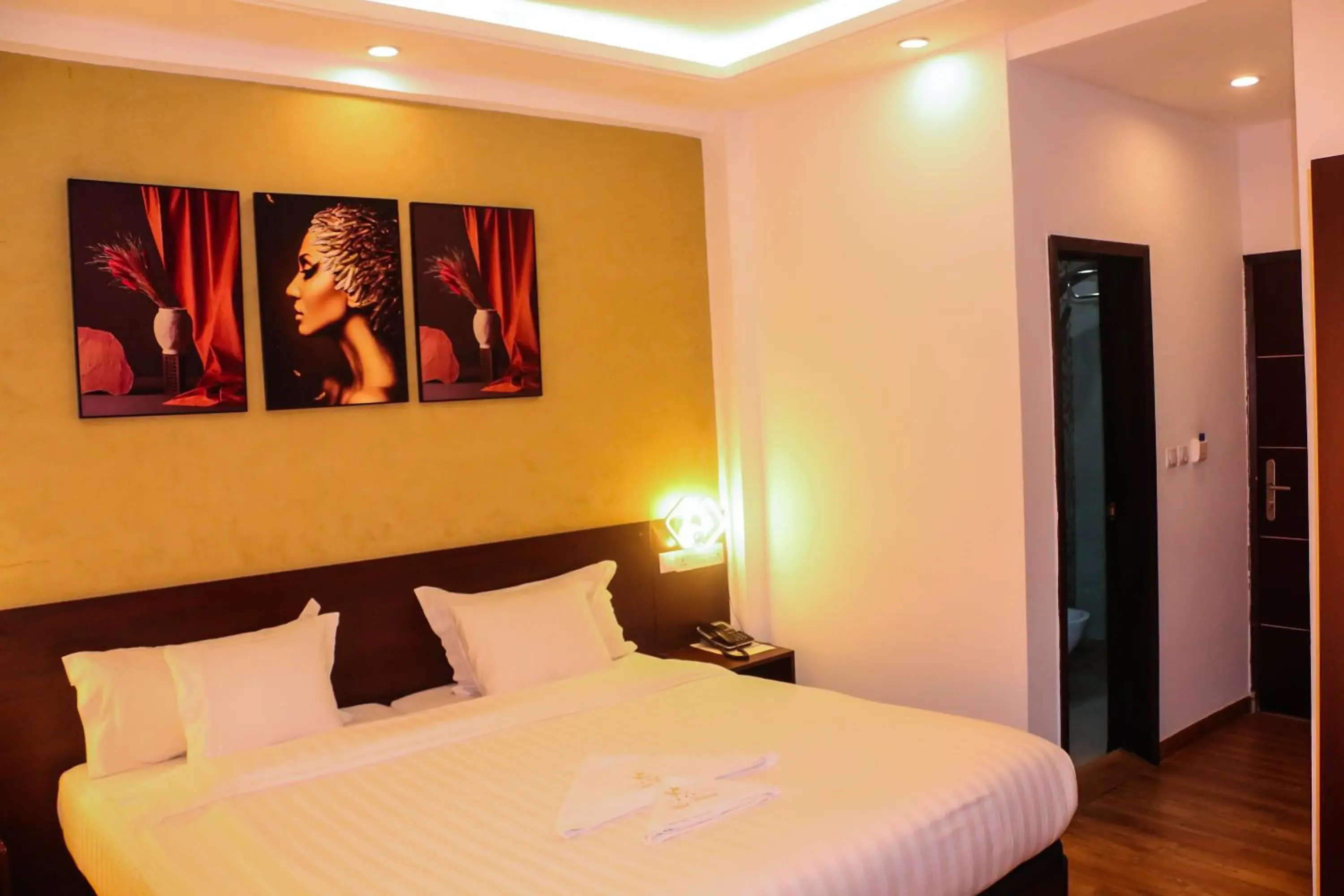 HOTEL COLONIA HOTEL COLONIA