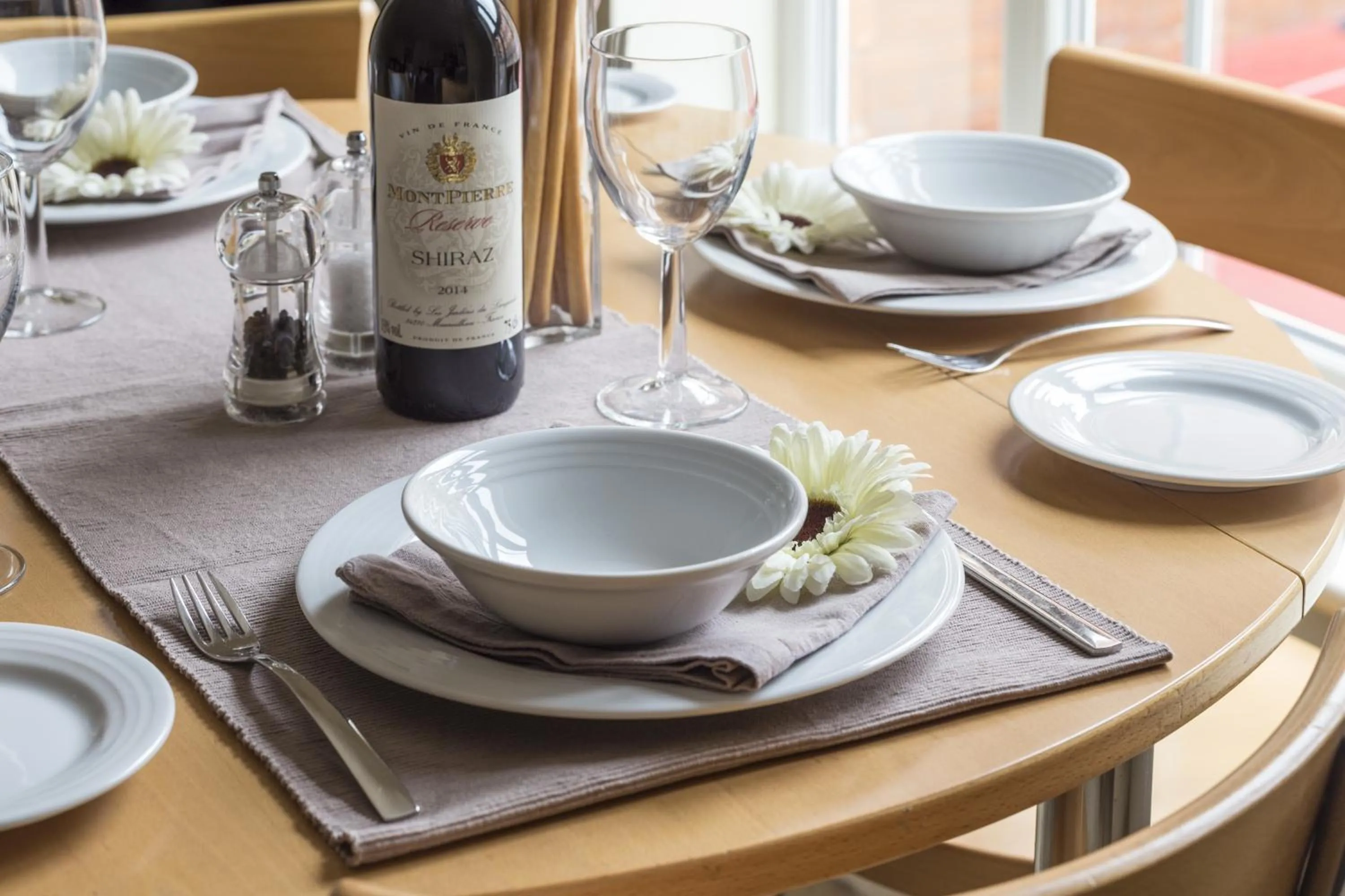 Decorative detail in Dashwood Apartments