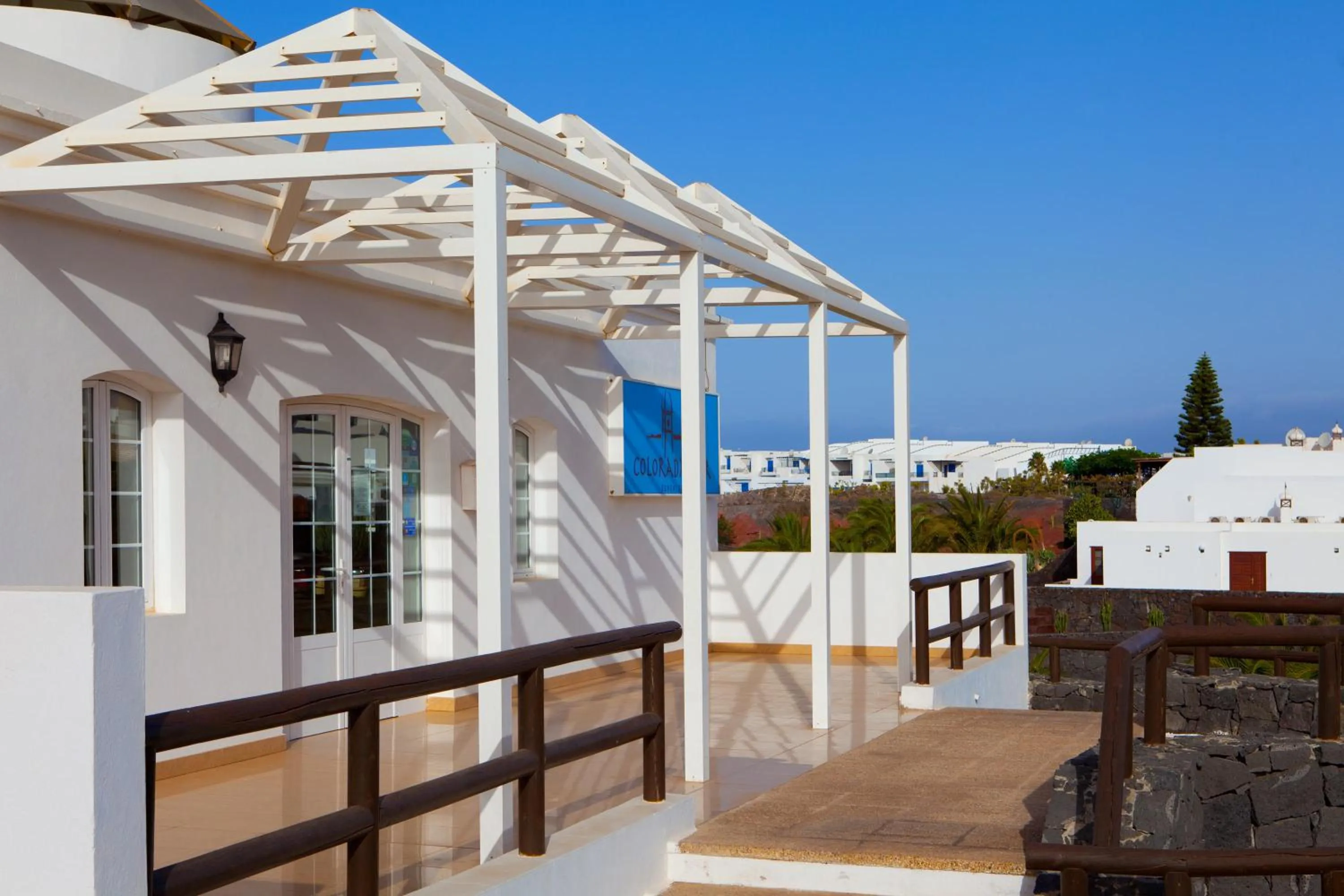 Facade/entrance in Apartamentos LIVVO Coloradamar