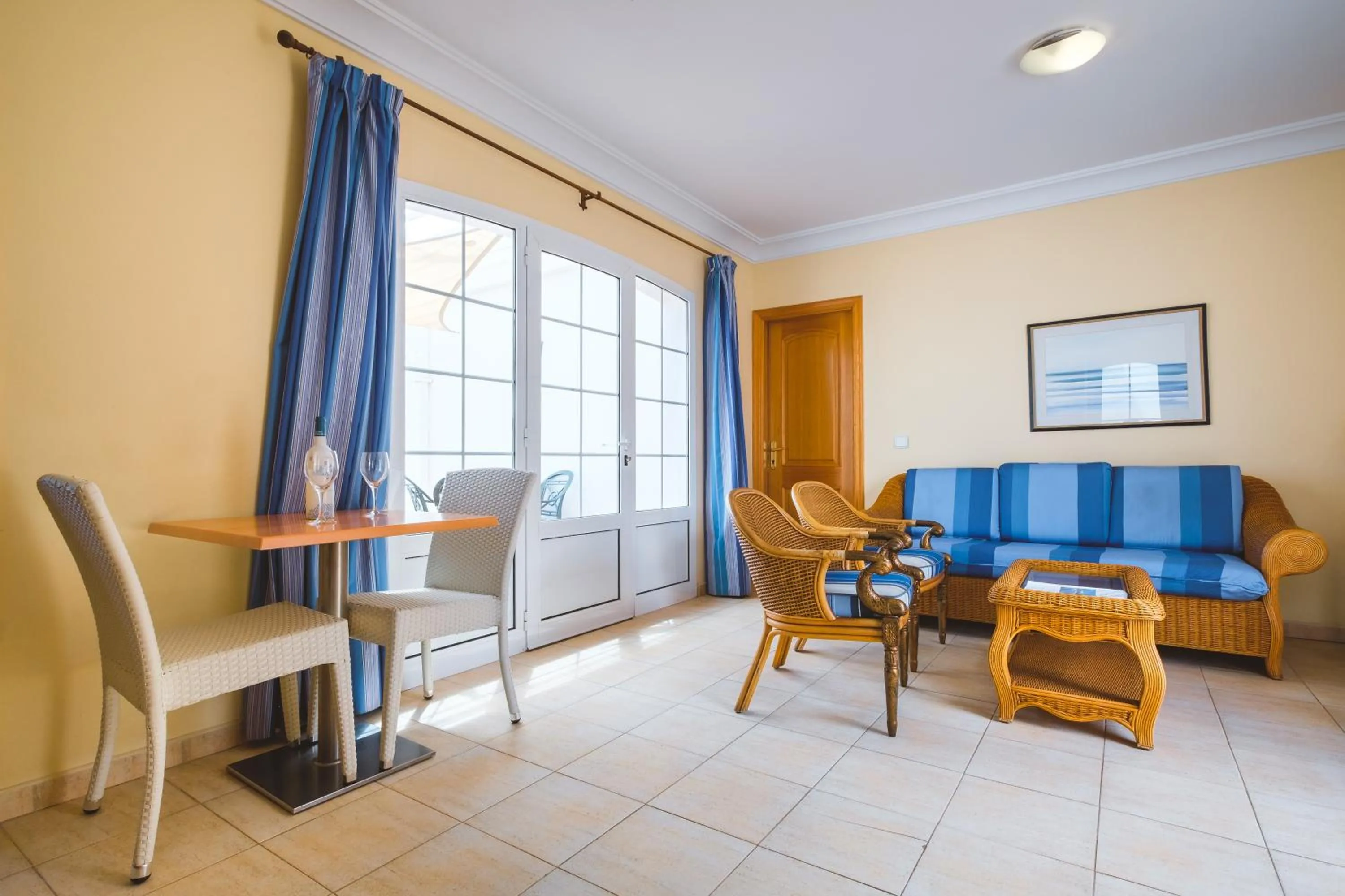 Living room in Apartamentos LIVVO Coloradamar