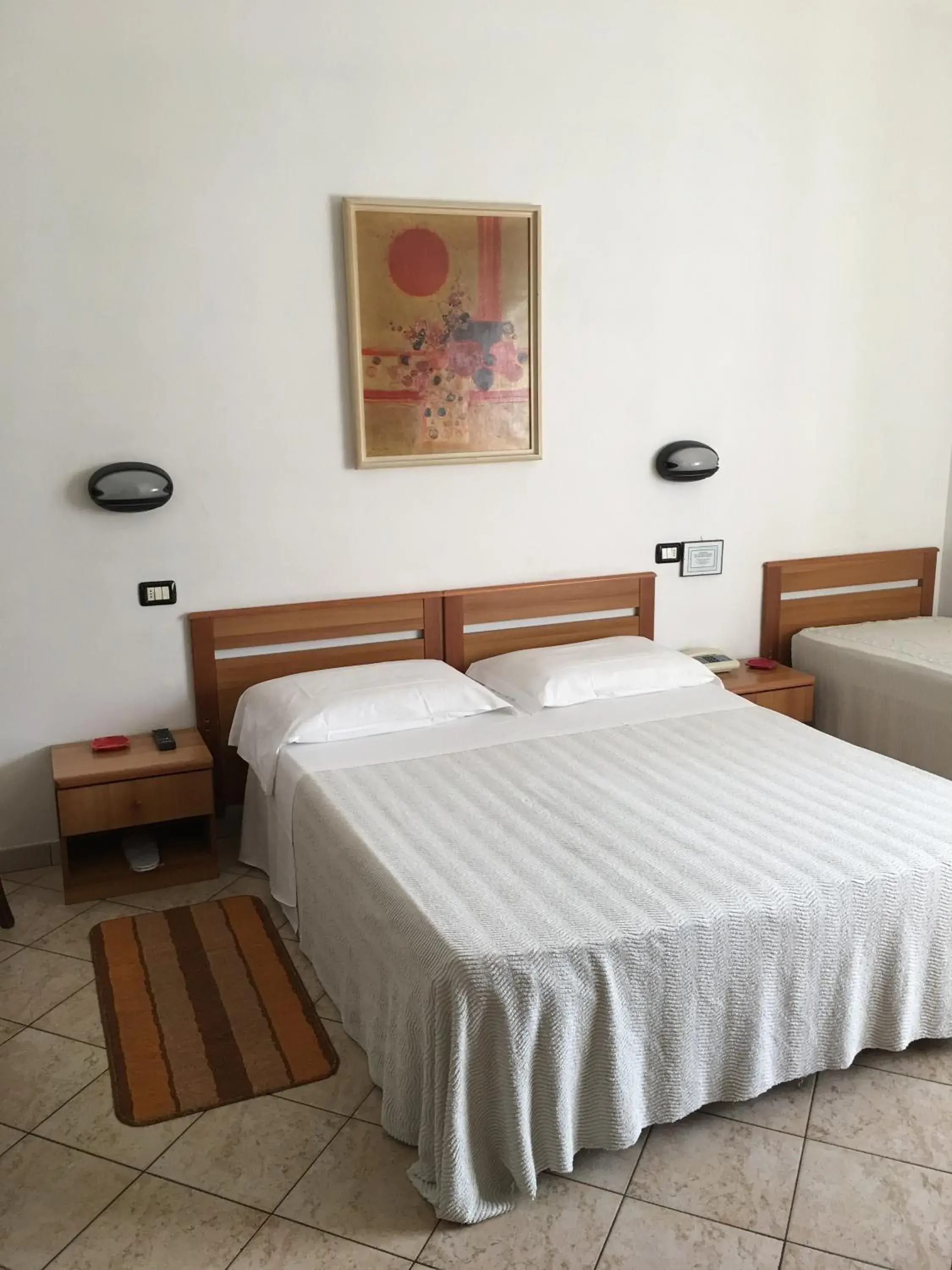 Double or Twin Room in Hotel Dora Double or Twin Room in Hotel Dora