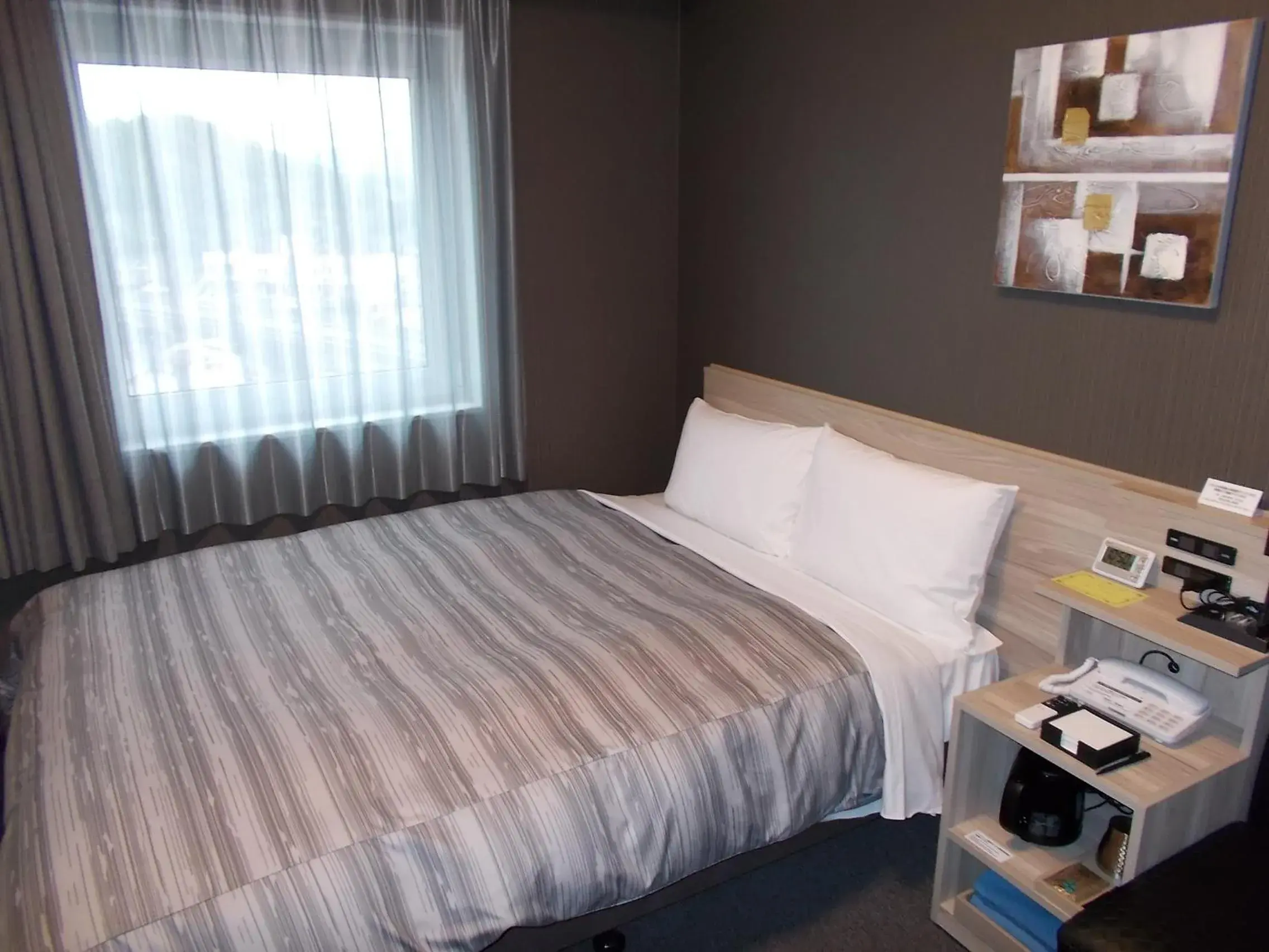 Double Room with Small Double Bed - Non-Smoking in Hotel Route-Inn Masuda Double Room with Small Double Bed - Non-Smoking in Hotel Route-Inn Masuda