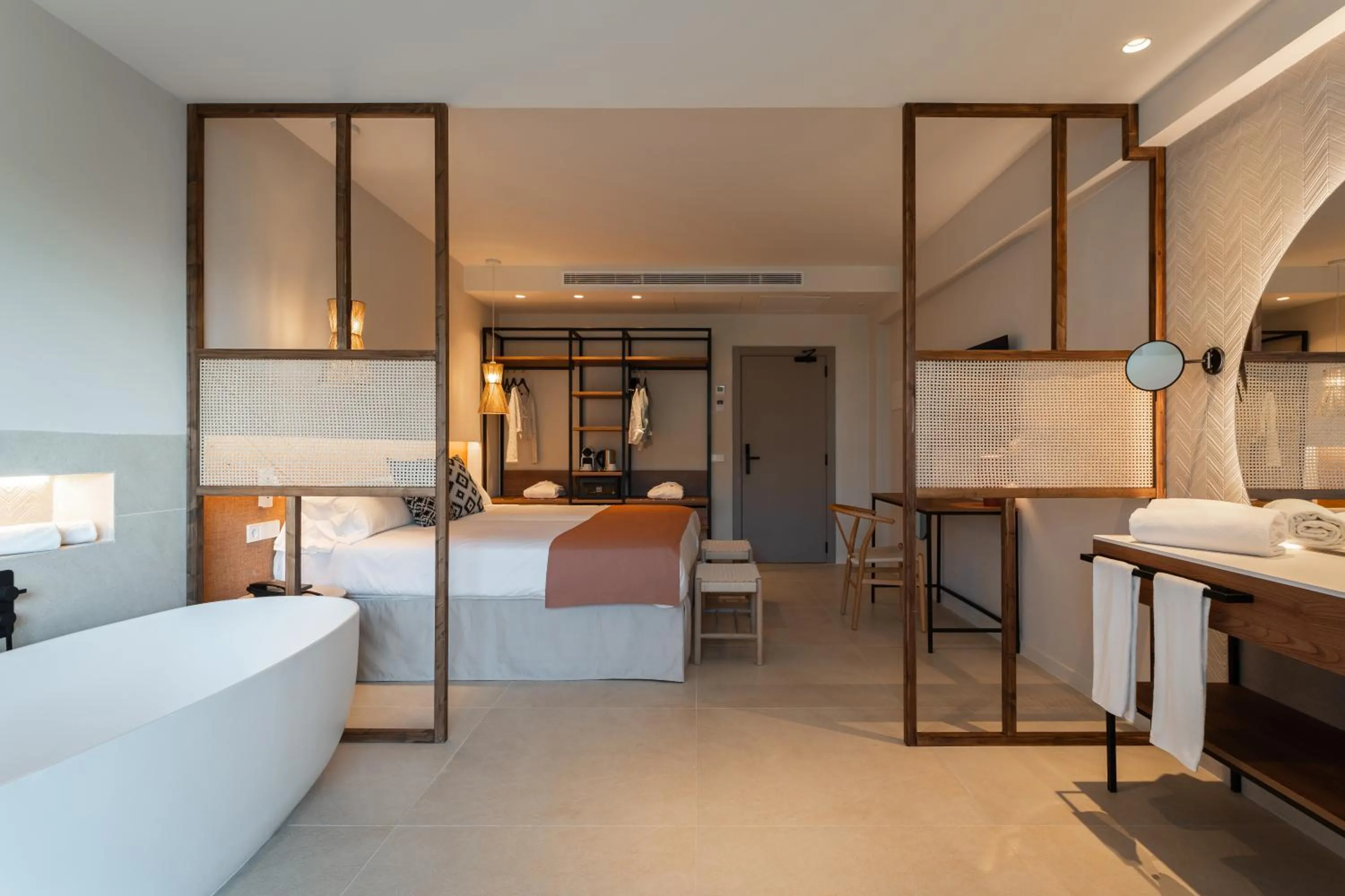 Bedroom, Bed in FERGUS Bermudas