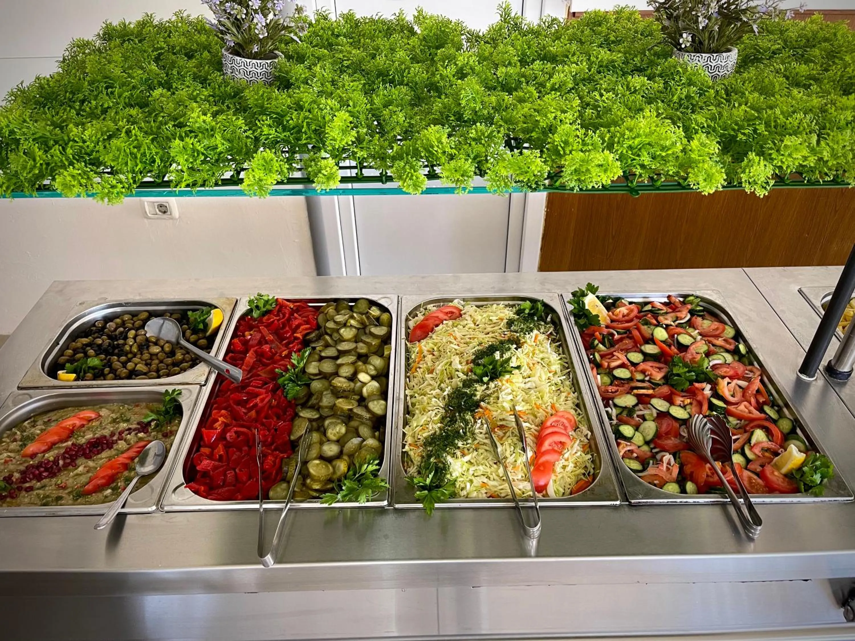 Food in Voila Mamaia