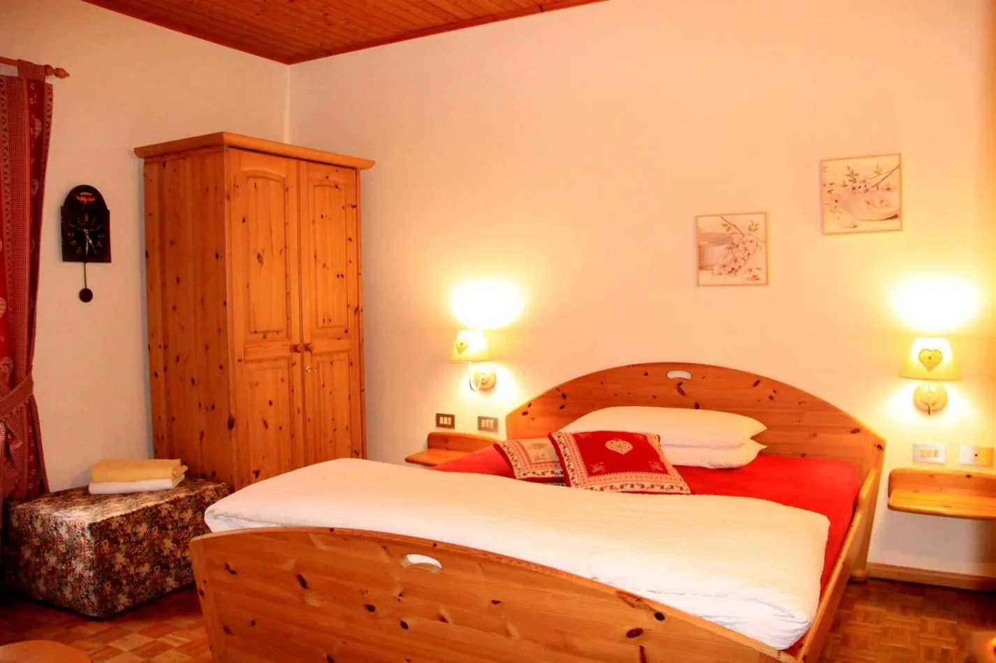 Bed in Garni Biancaneve Ruffrè-Mendola