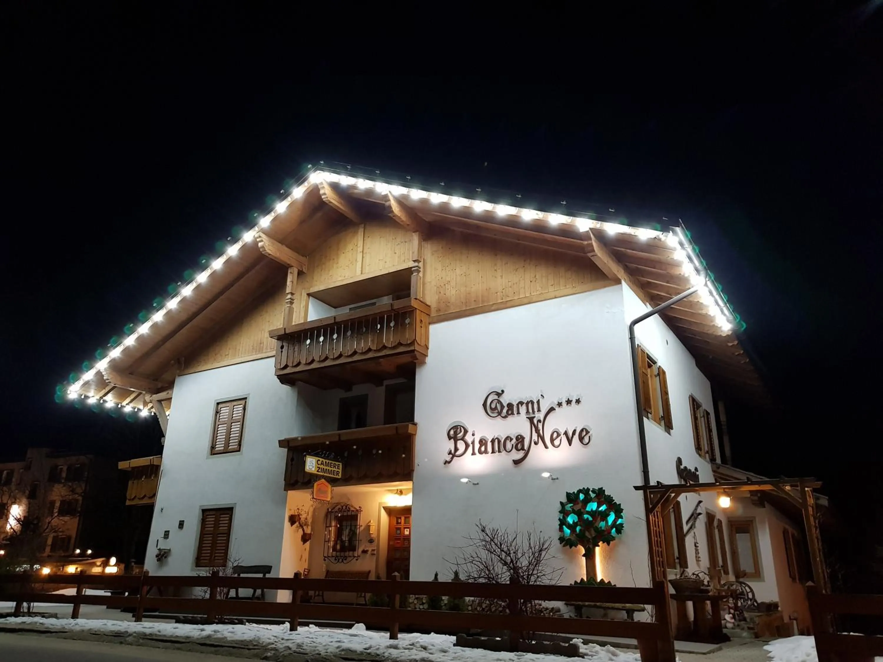 Facade/entrance in Garni Biancaneve Ruffrè-Mendola
