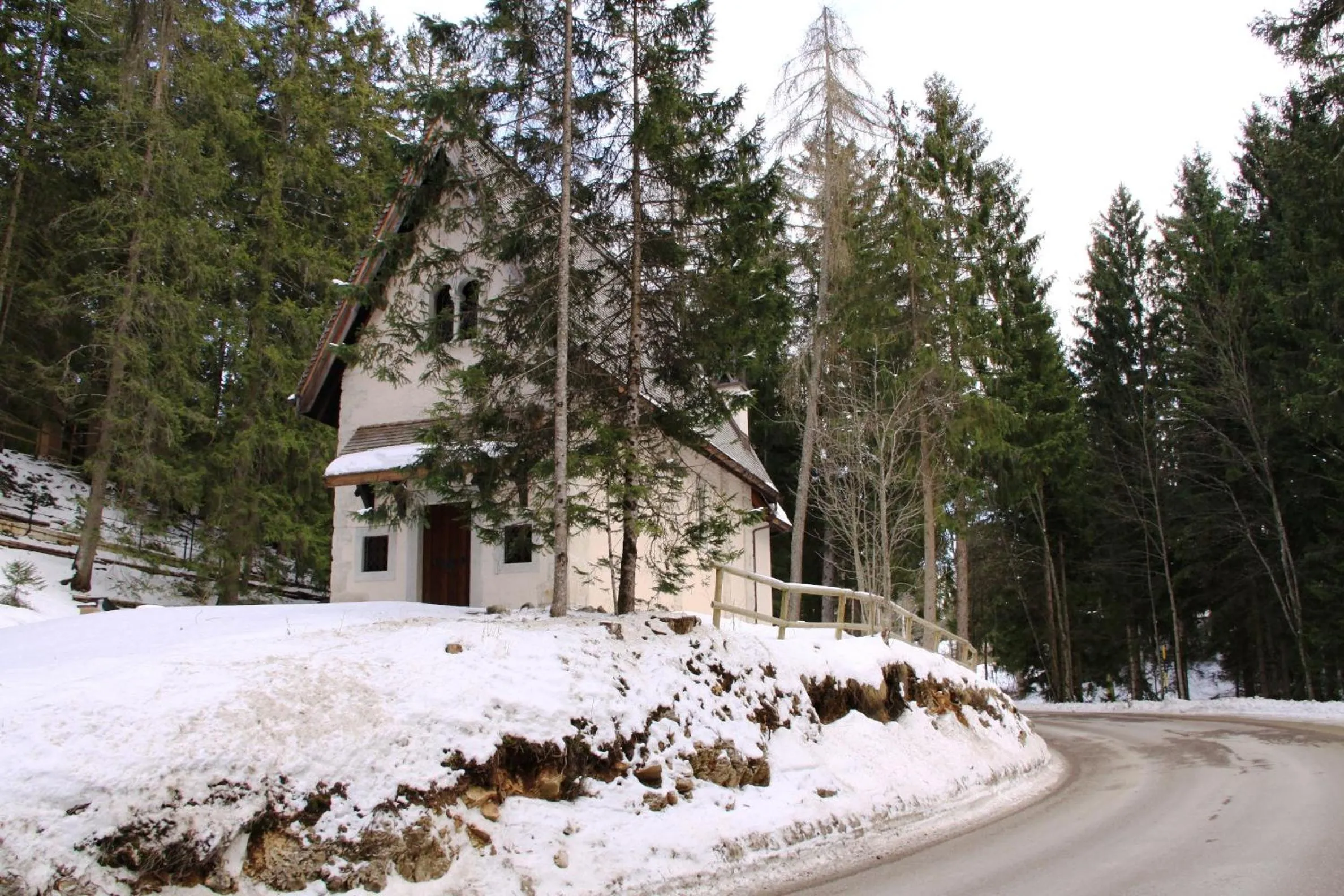 Area and facilities in Garni Biancaneve Ruffrè-Mendola