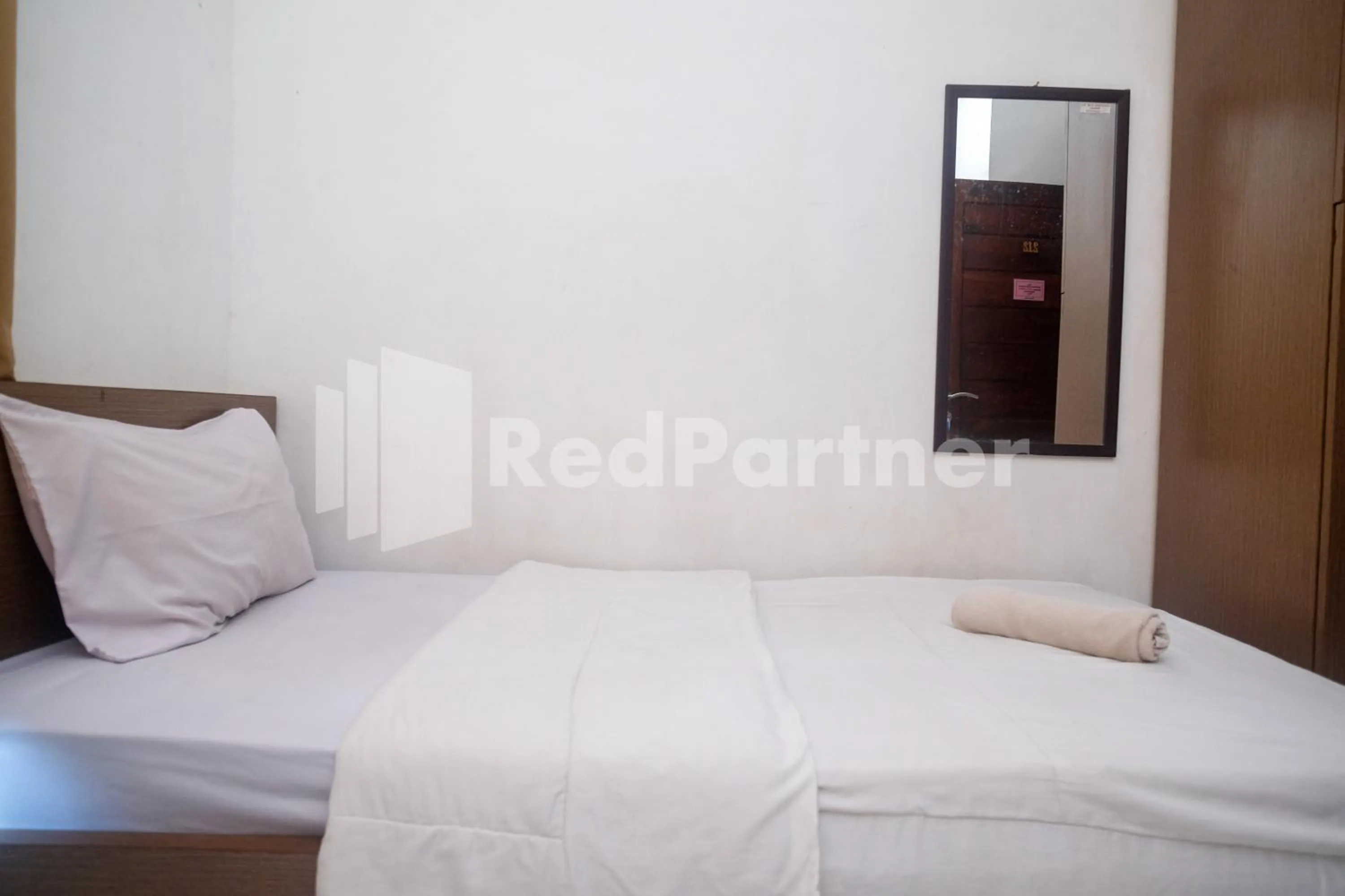 Bedroom, Bed in Griya Jasmine Syariah Seturan RedPartner
