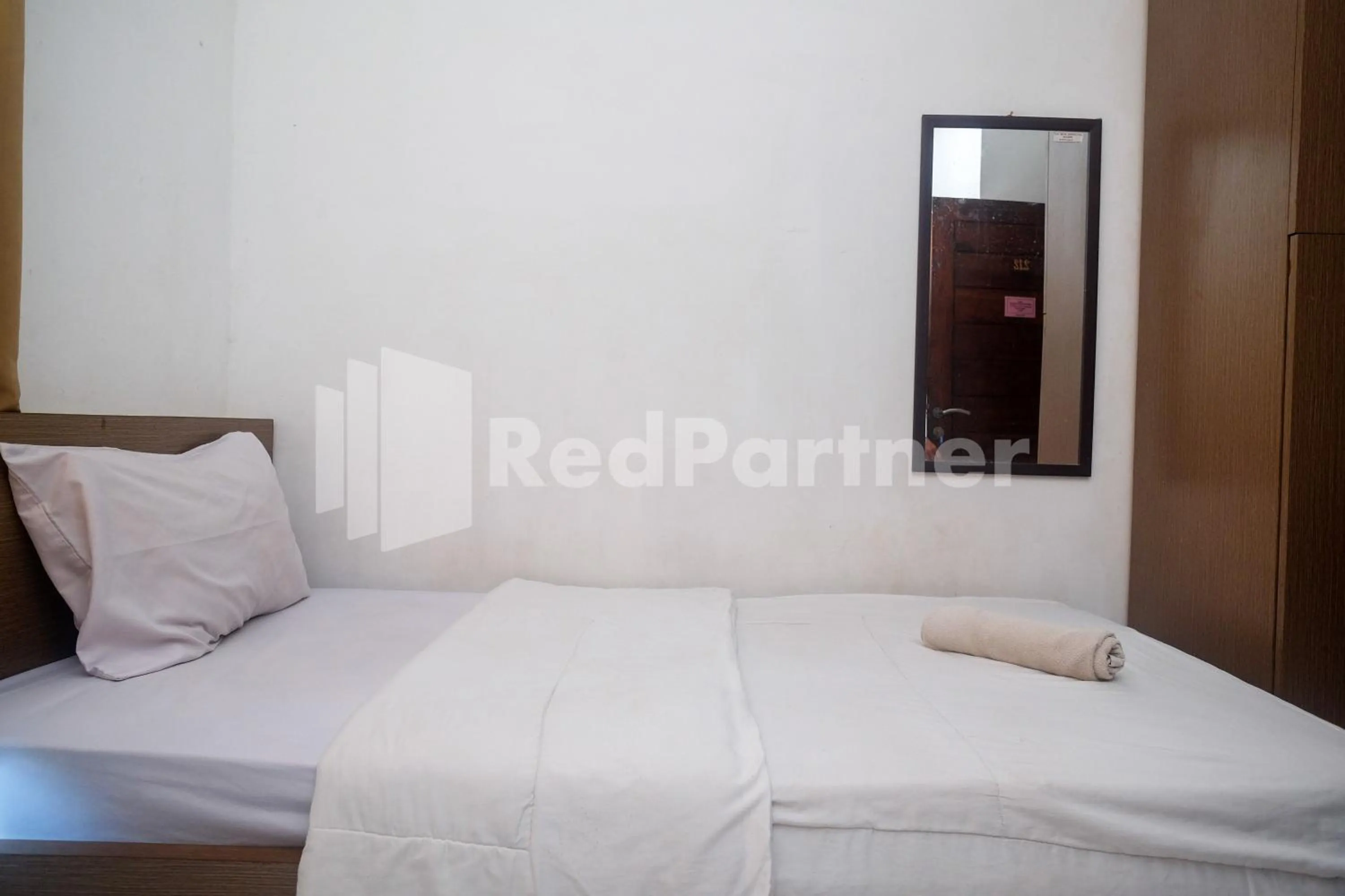 Bedroom, Bed in Griya Jasmine Syariah Seturan RedPartner