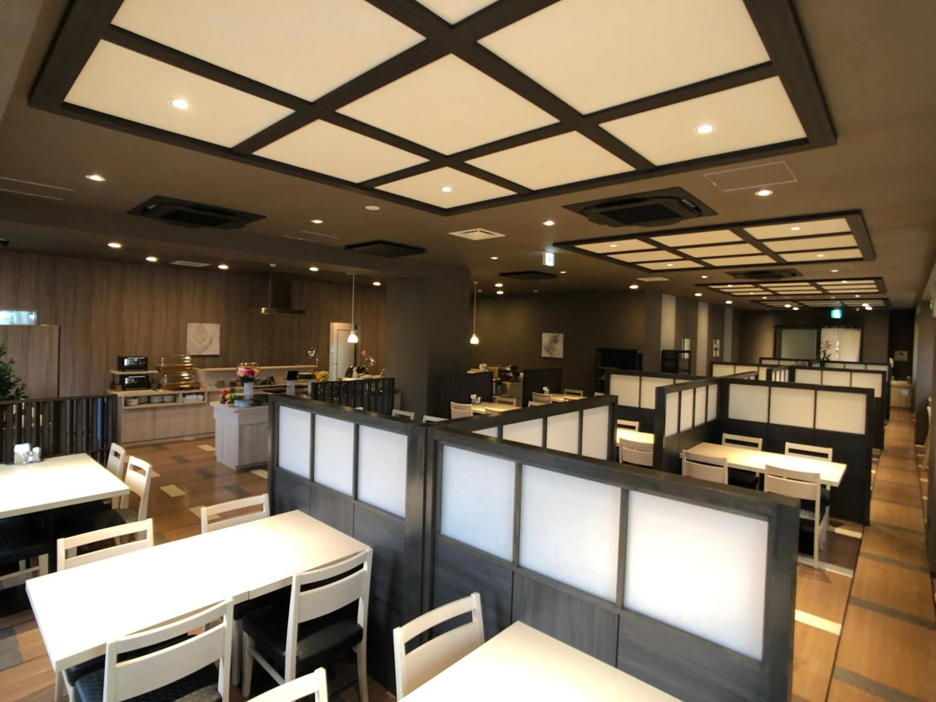 Restaurant/places to eat in Hotel Route-Inn Grand Ota Ekimae