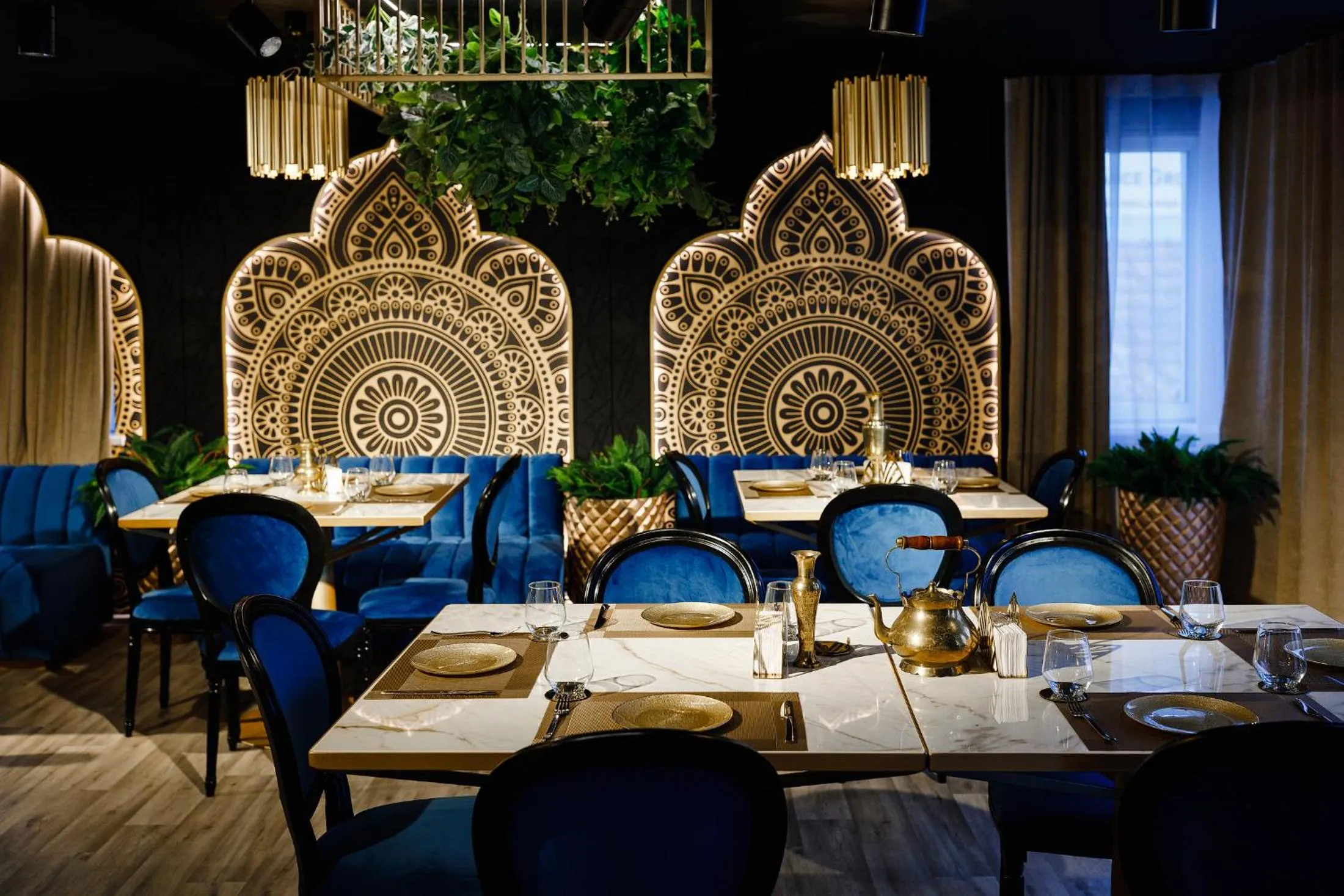 Restaurant/places to eat in Alex&George Boutique Hotel