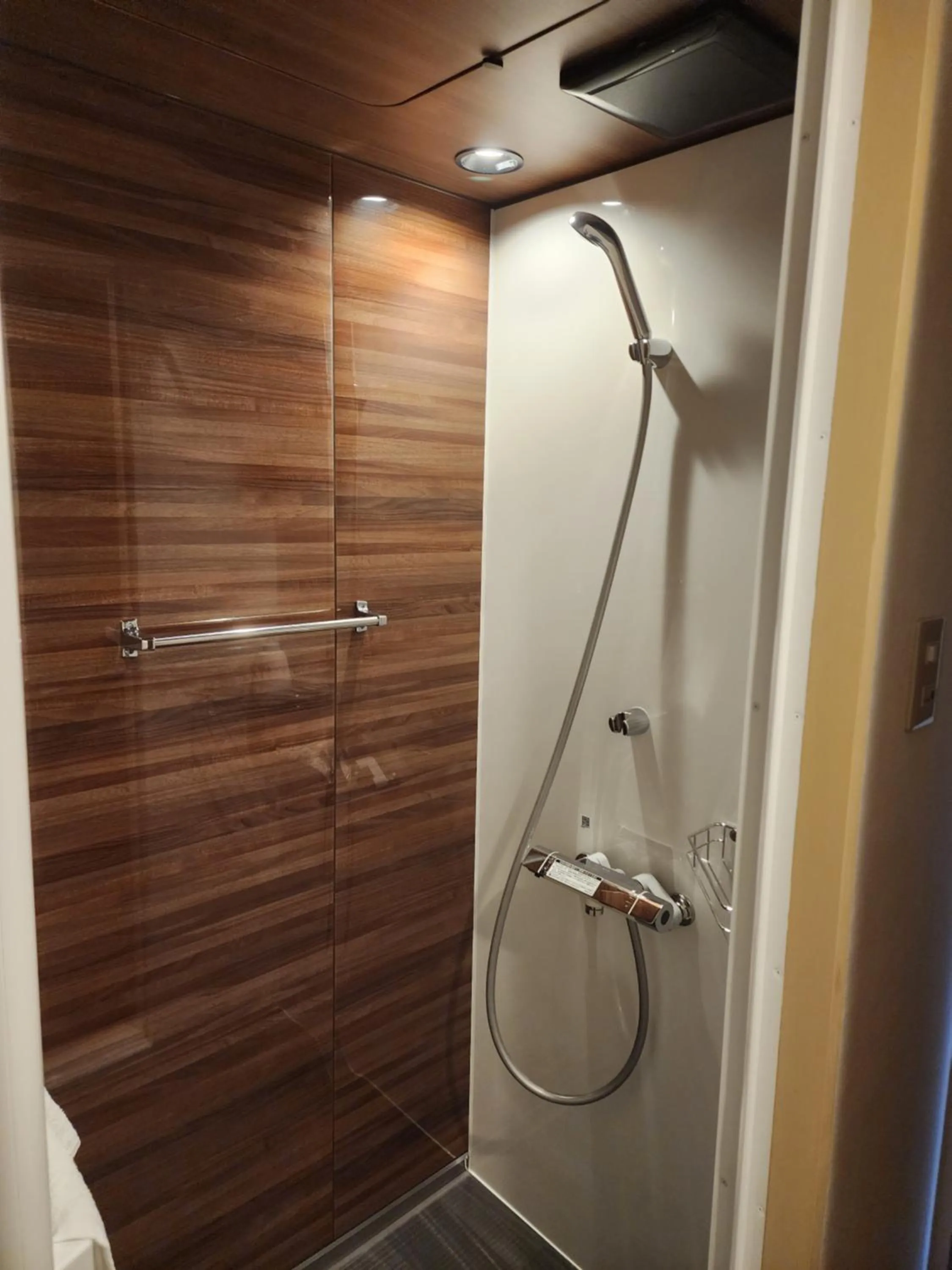 Shower in Hakuba Hotel Hana-no-Sato