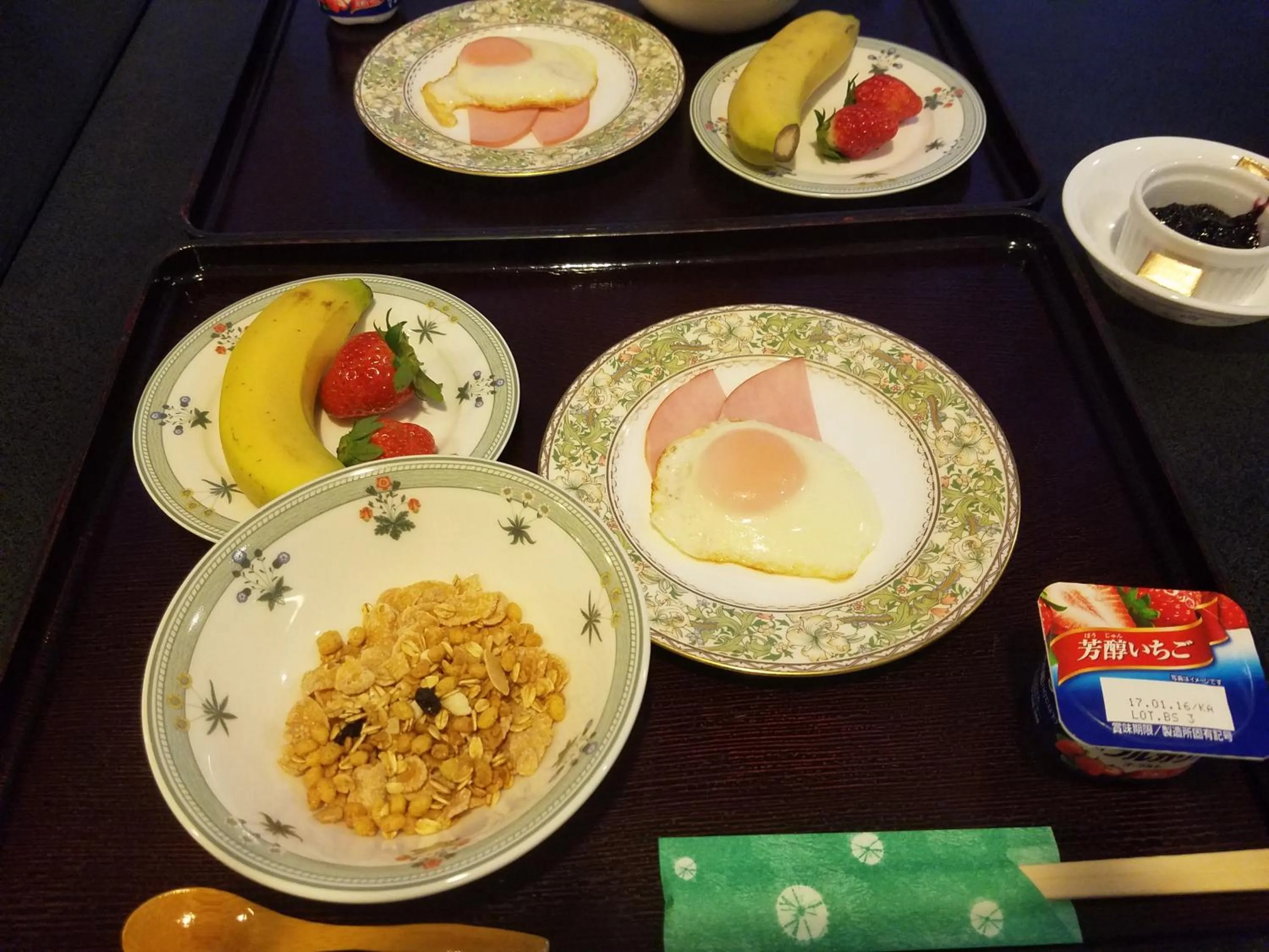 Continental breakfast in Hakuba Hotel Hana-no-Sato
