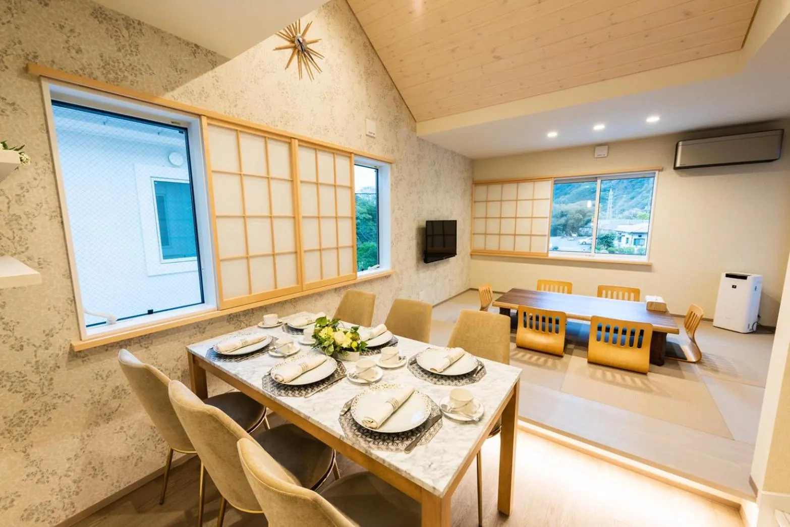 Dining area in Guest Villa Hakone Yumoto RiverSide