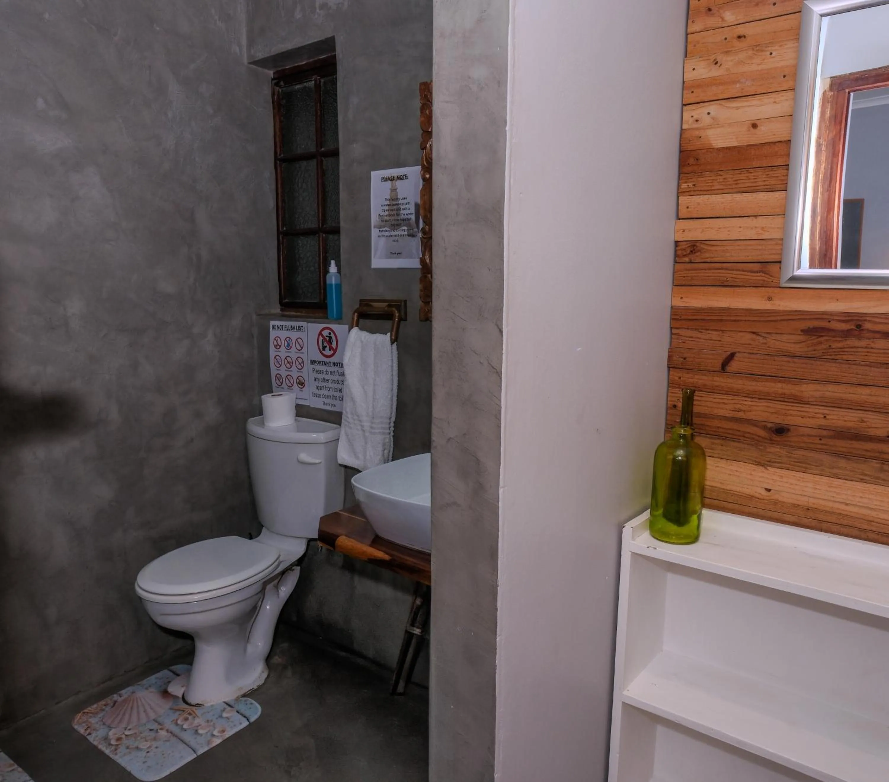 Toilet in Marlin Lodge St Lucia