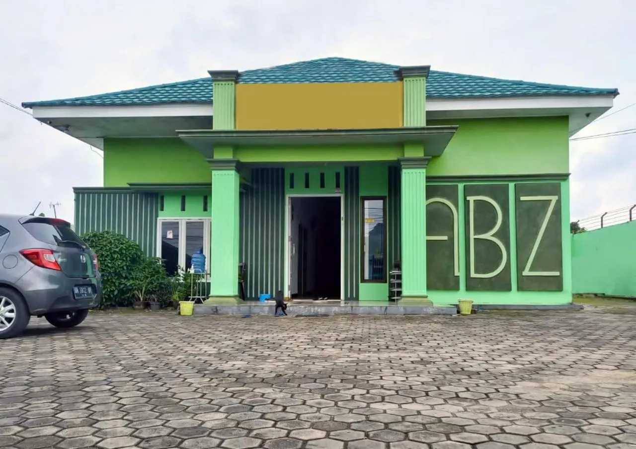 Property building in RedDoorz Syariah near Universitas Batanghari Jambi