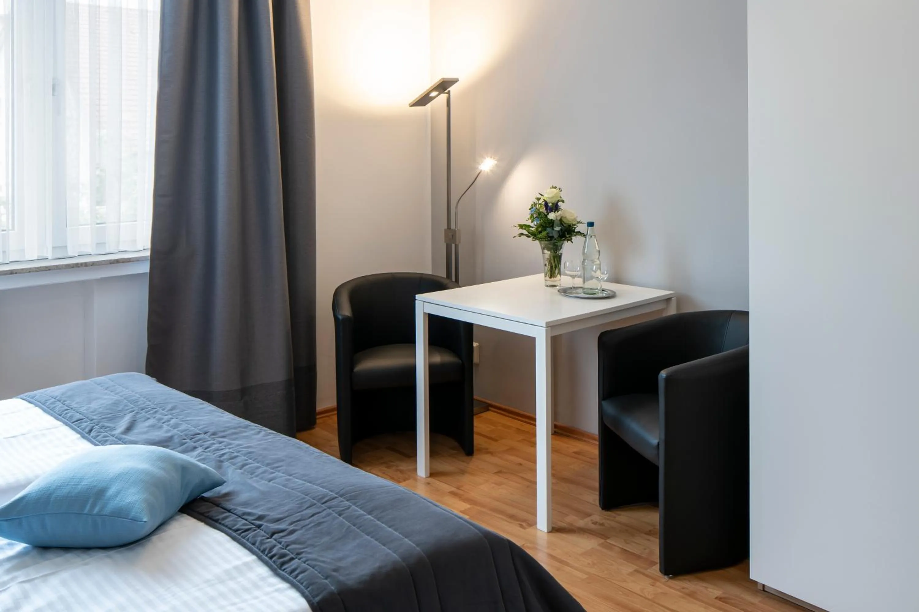 Seating area, Bed in Hotel Birkenstern